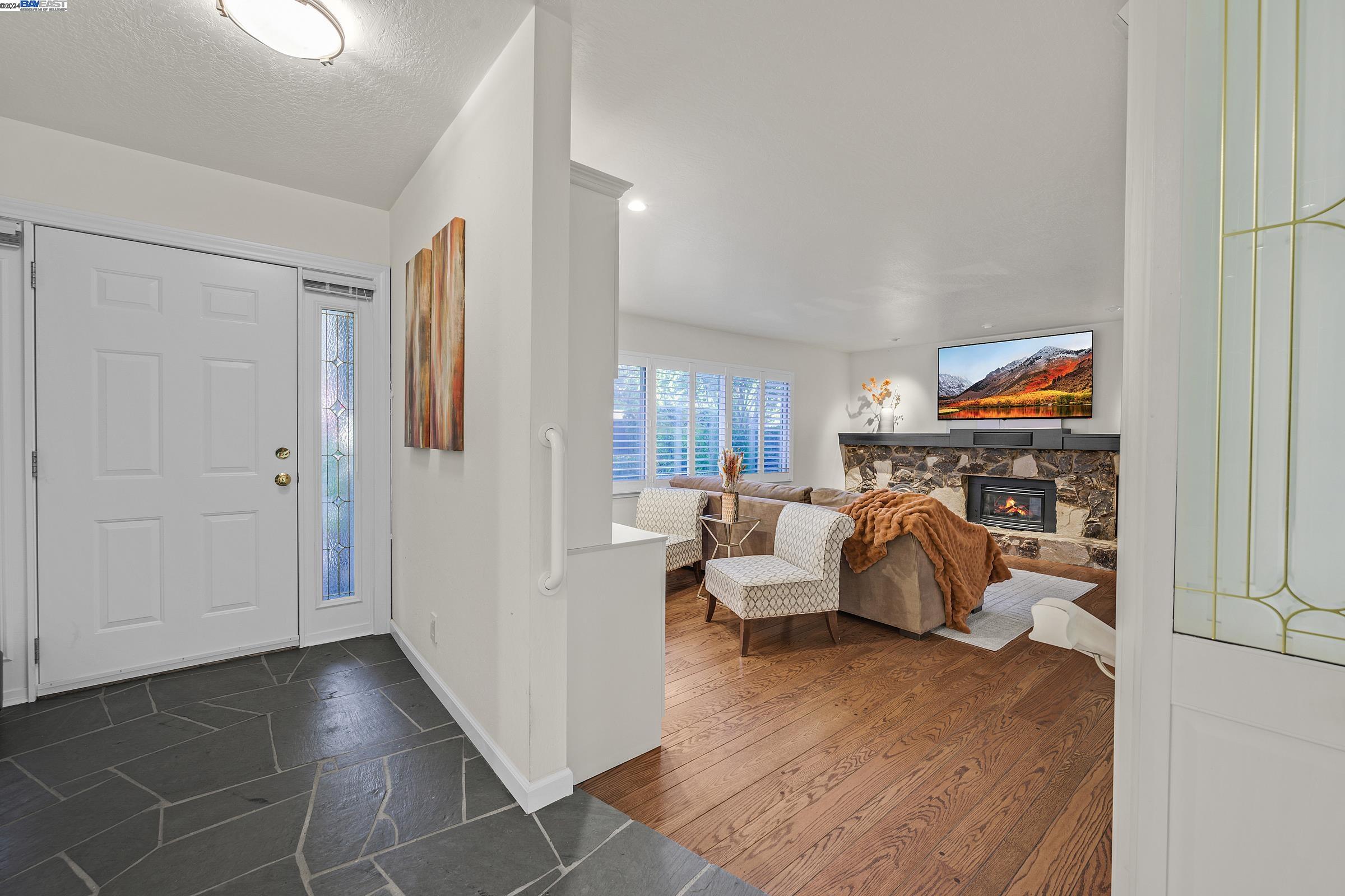 139 Paraiso Dr