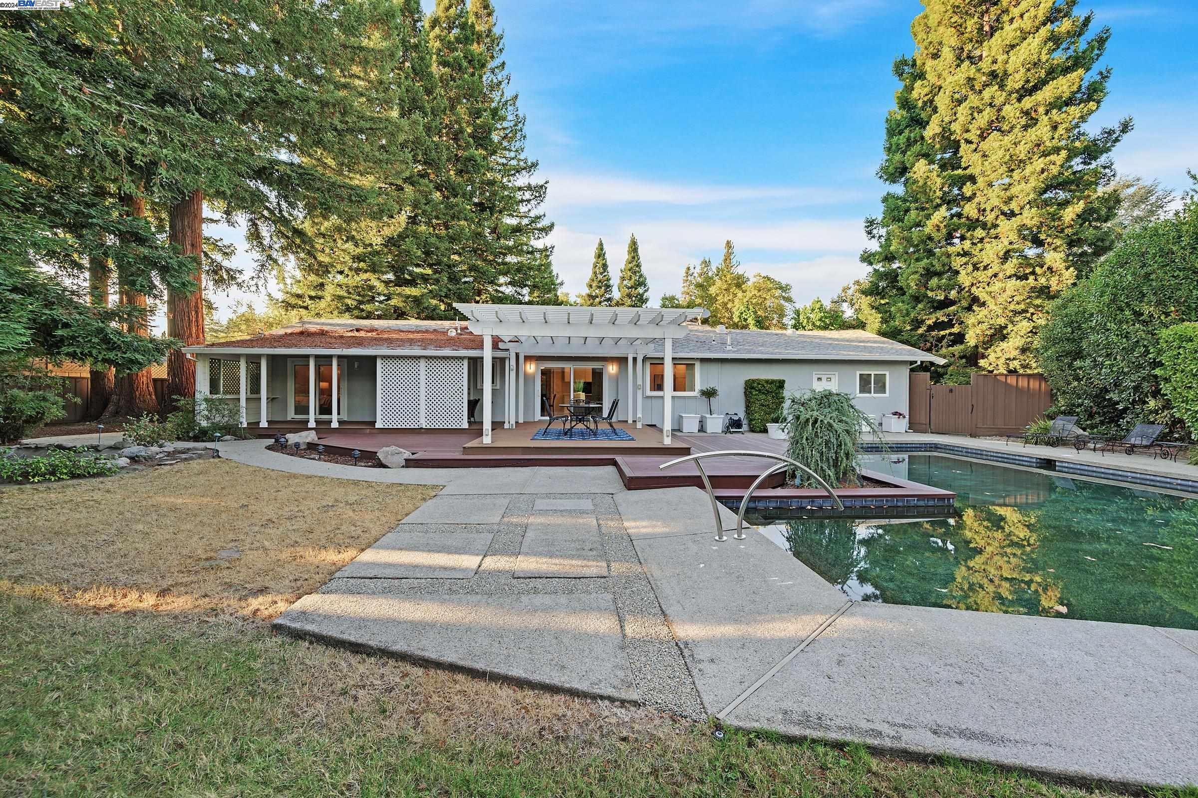 139 Paraiso Dr