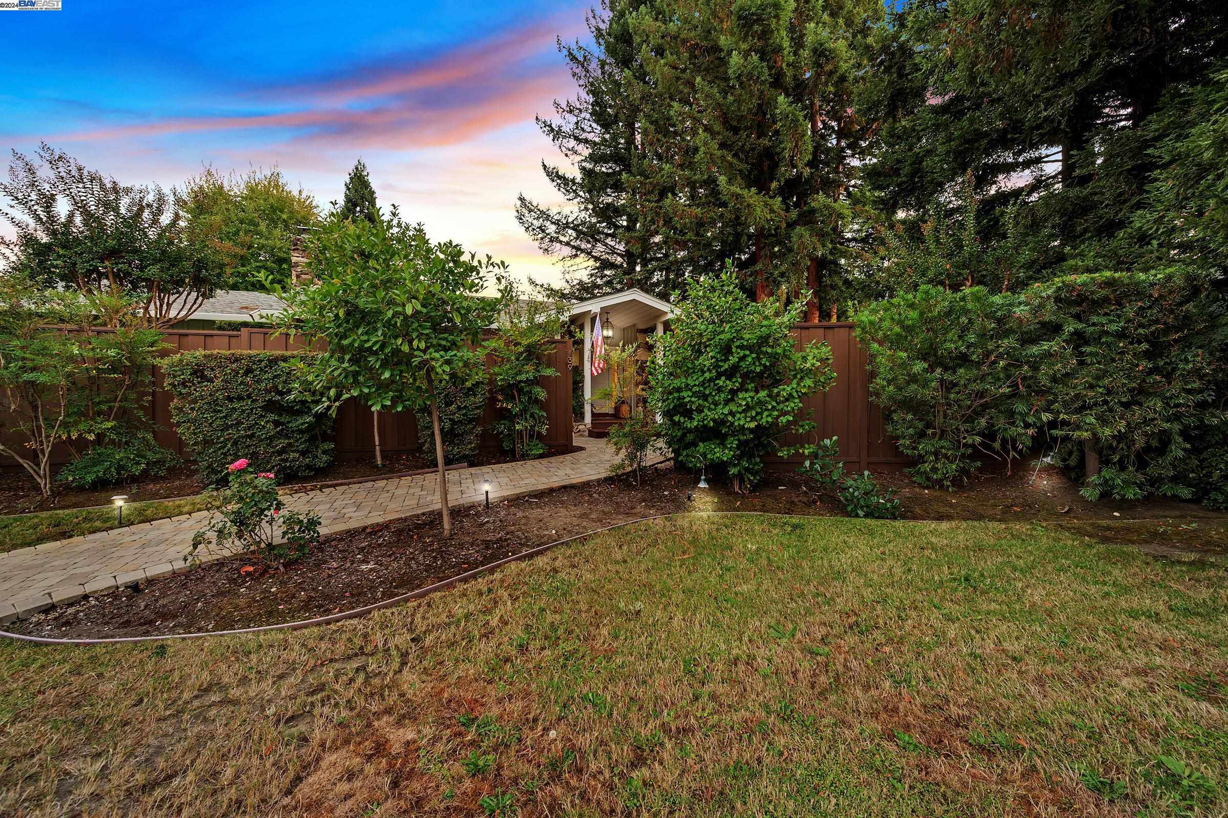 139 Paraiso Dr