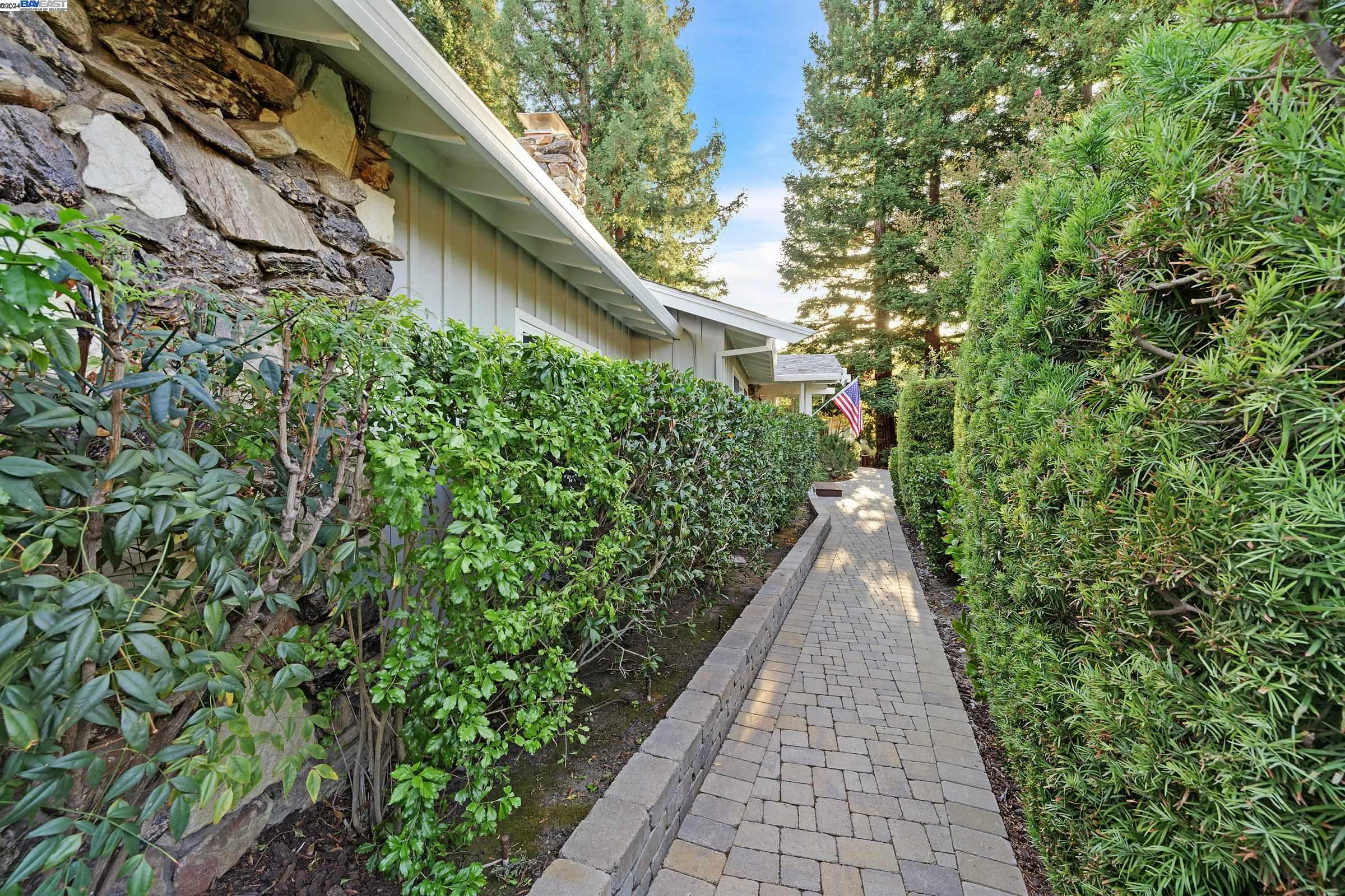 139 Paraiso Dr