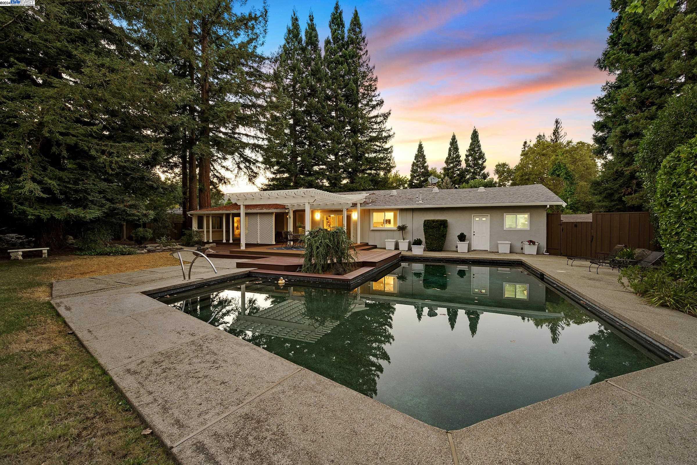 139 Paraiso Dr