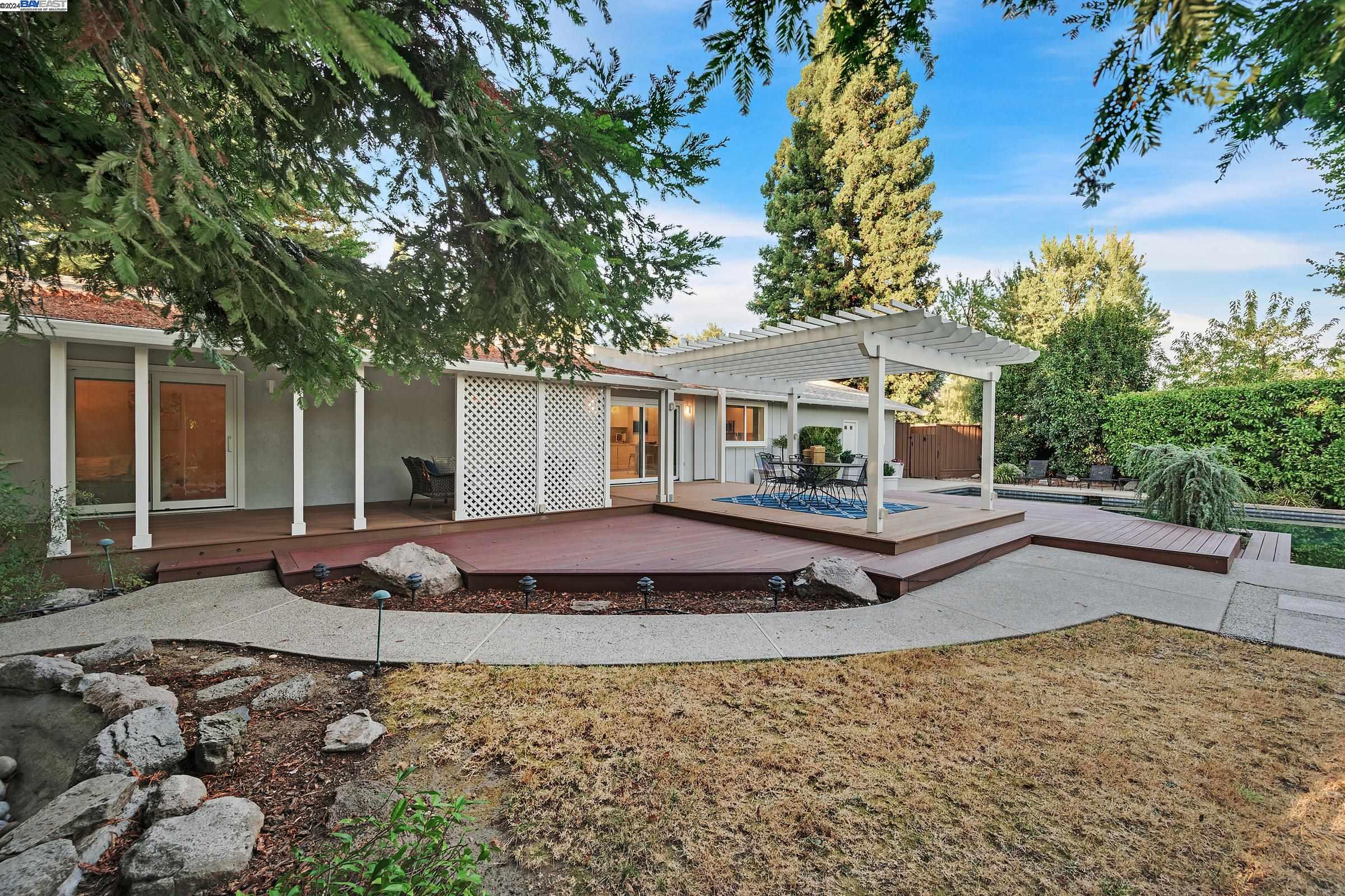 139 Paraiso Dr