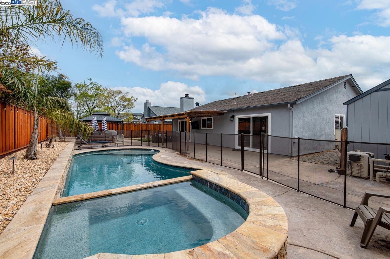 5968 Ocean Hills Way