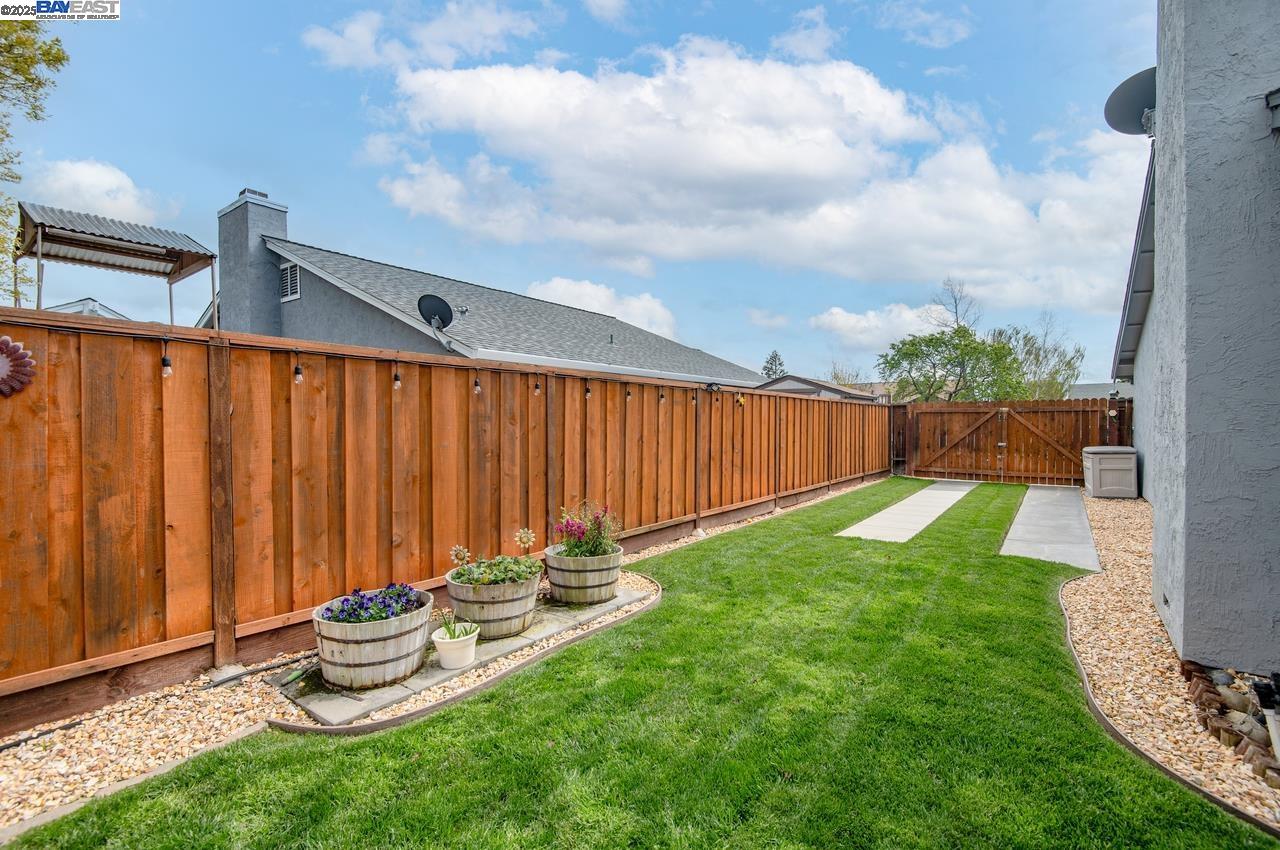 5968 Ocean Hills Way