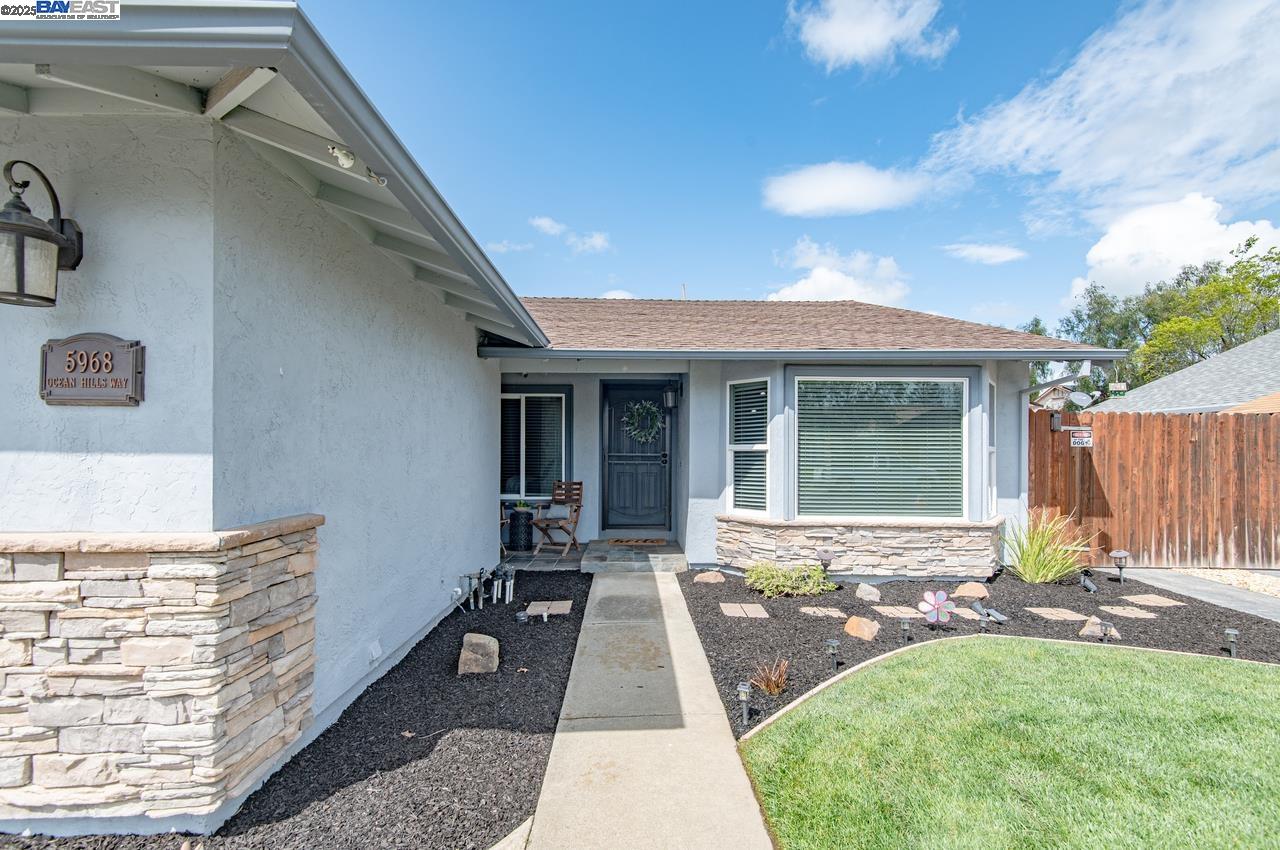 5968 Ocean Hills Way