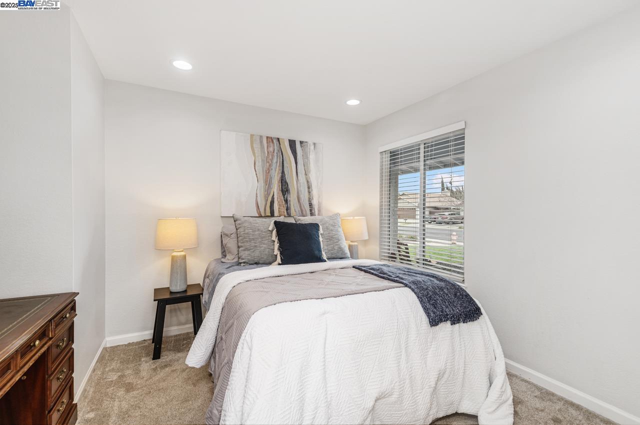 5968 Ocean Hills Way