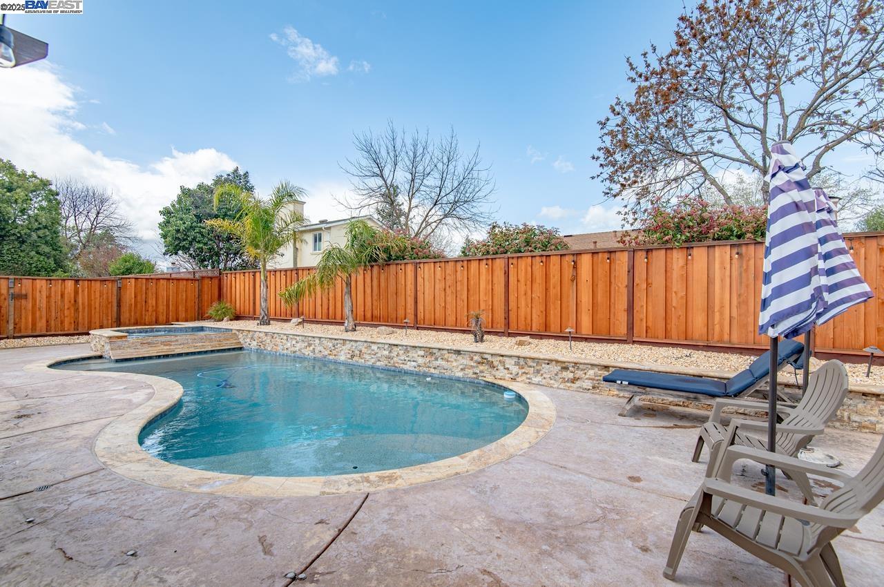 5968 Ocean Hills Way