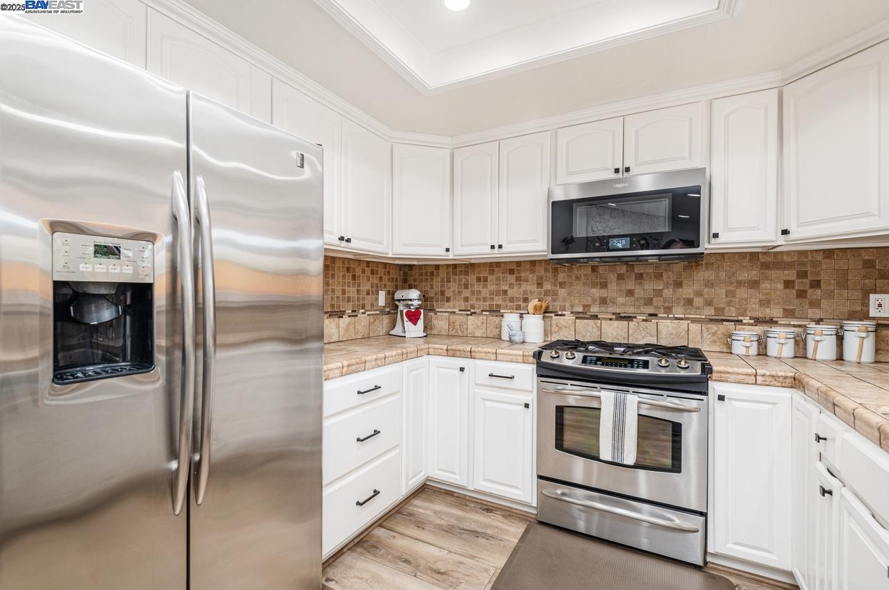 5968 Ocean Hills Way
