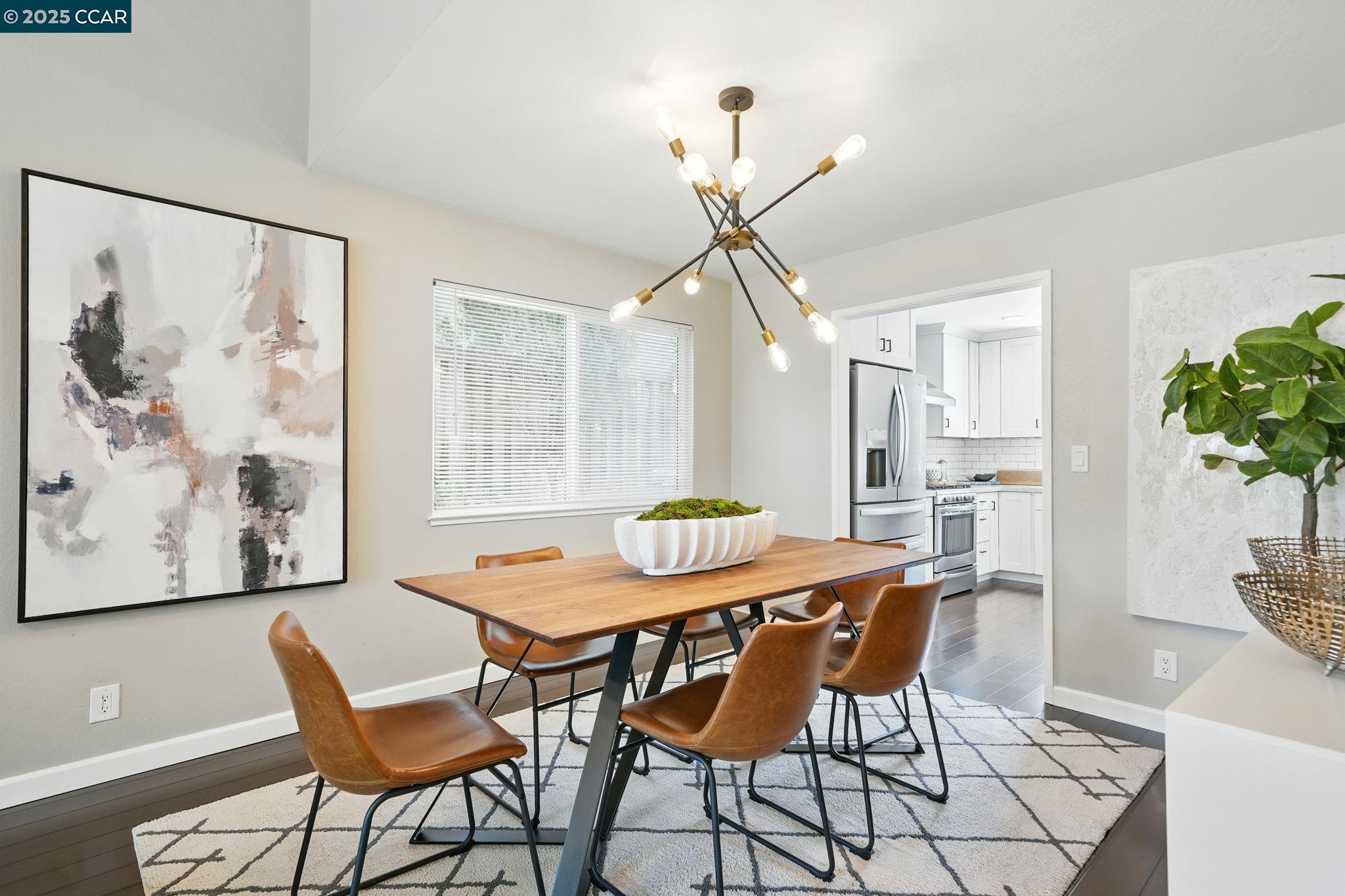 1362 Meadow Glen Way