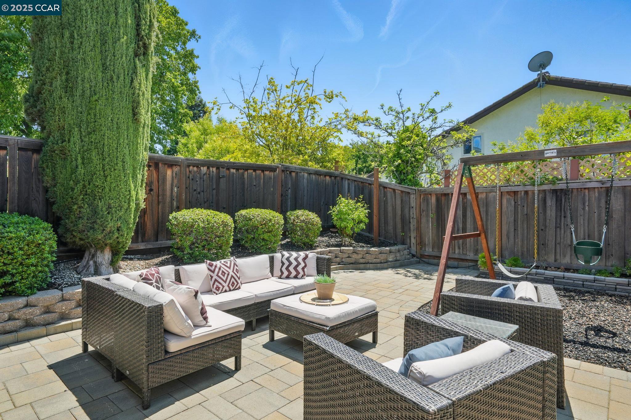 1362 Meadow Glen Way