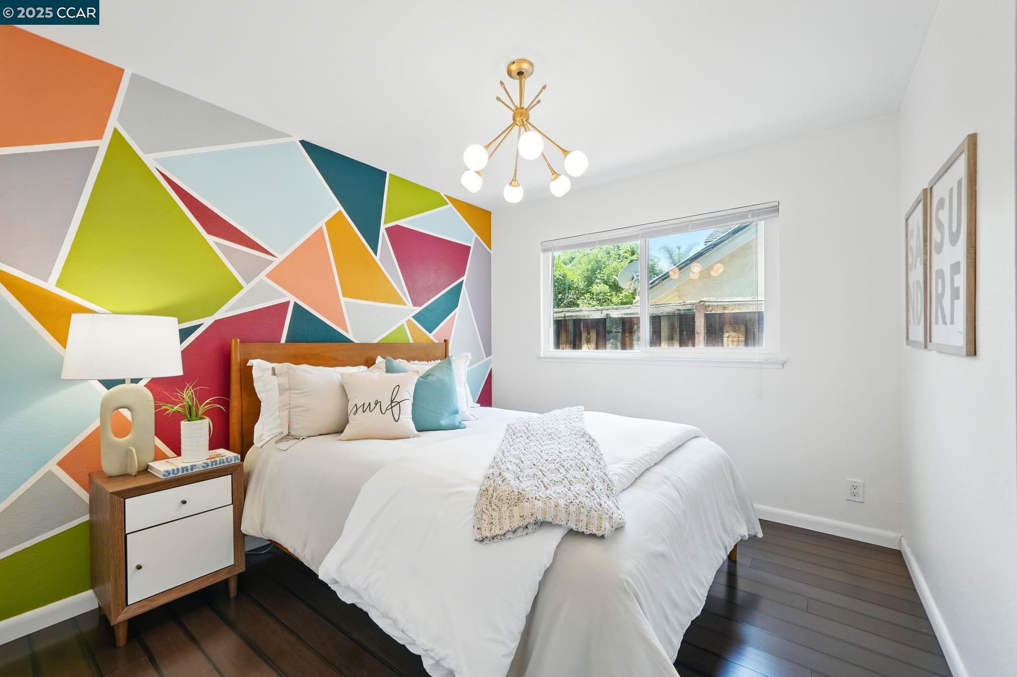 1362 Meadow Glen Way