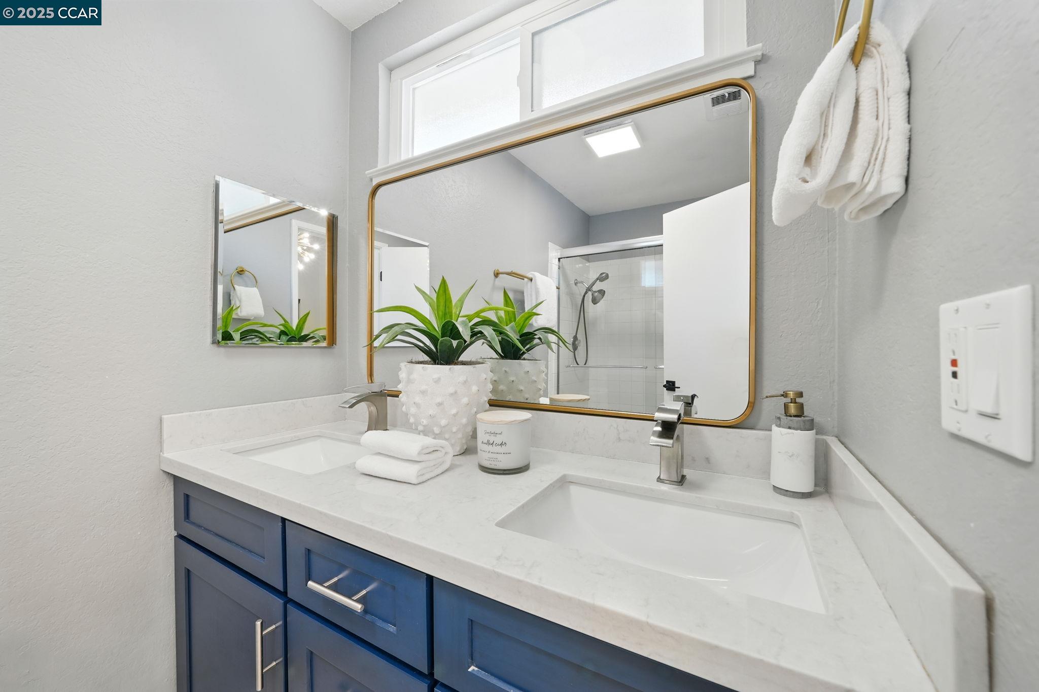 1362 Meadow Glen Way