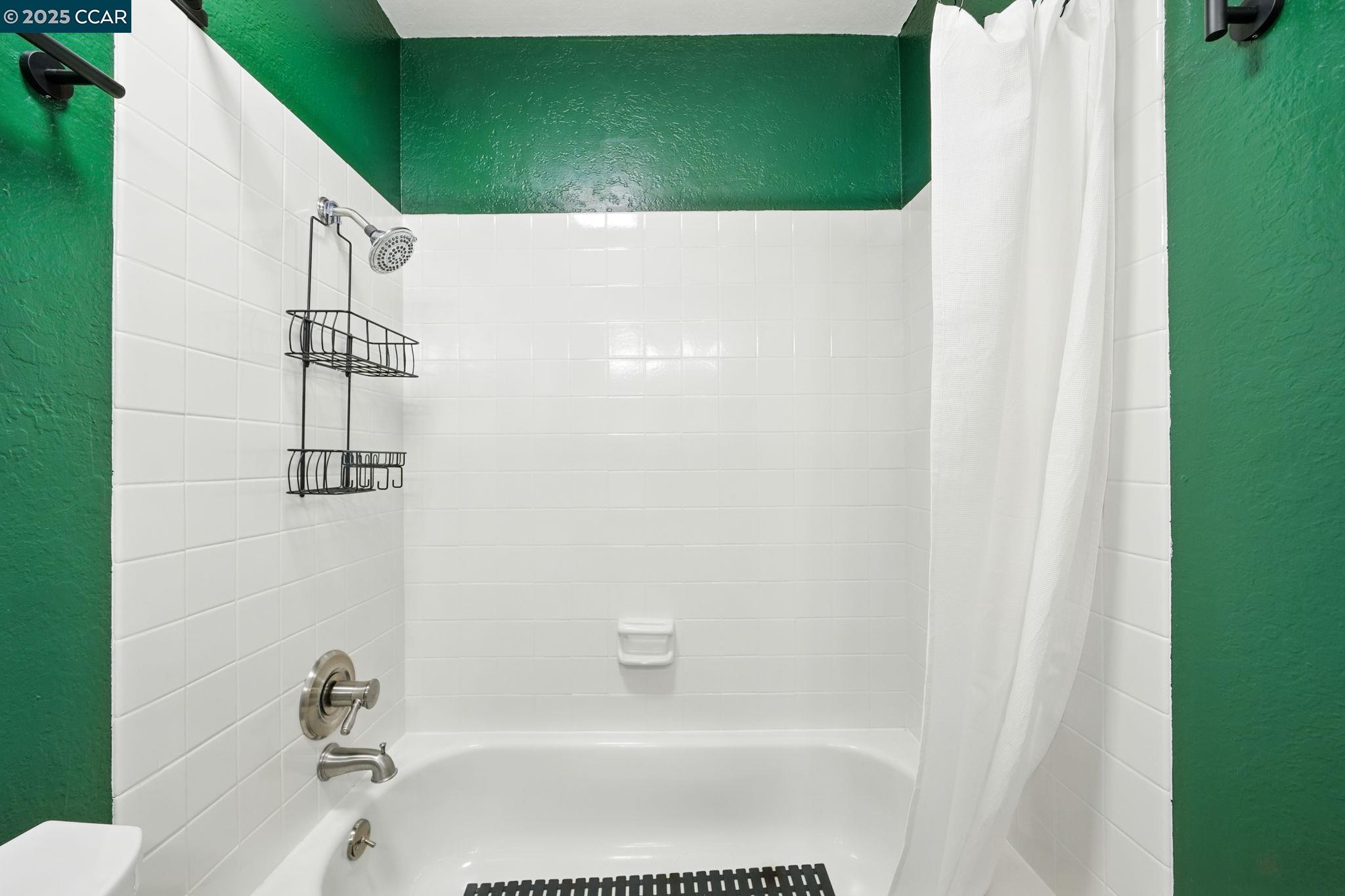 1362 Meadow Glen Way