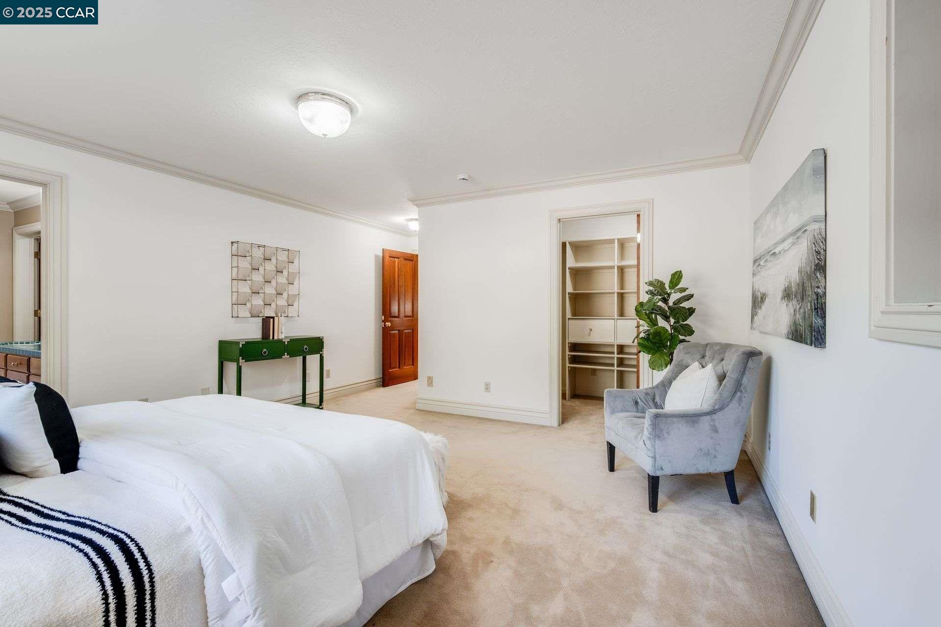 2420 Diablo Lakes Ln