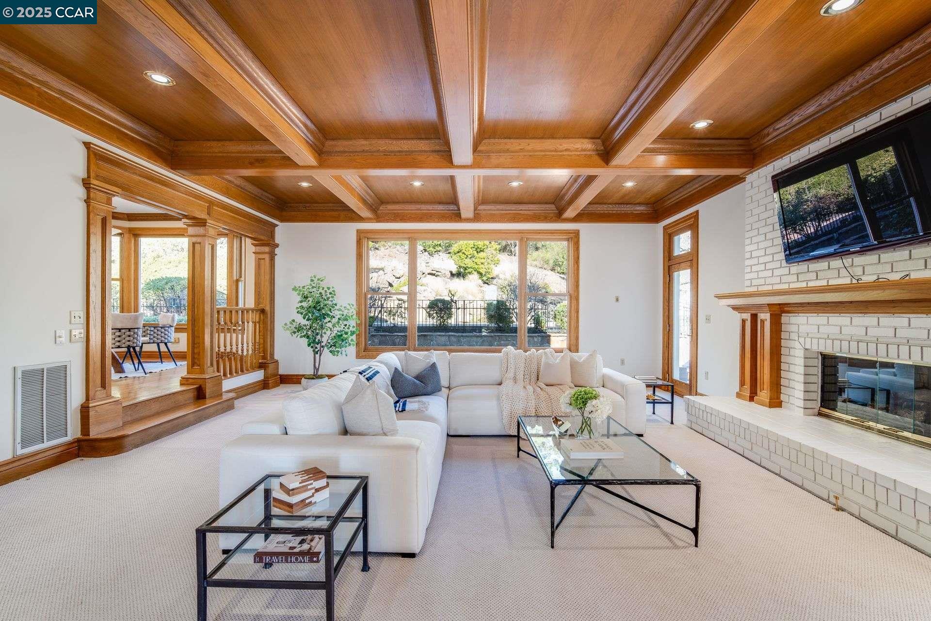 2420 Diablo Lakes Ln