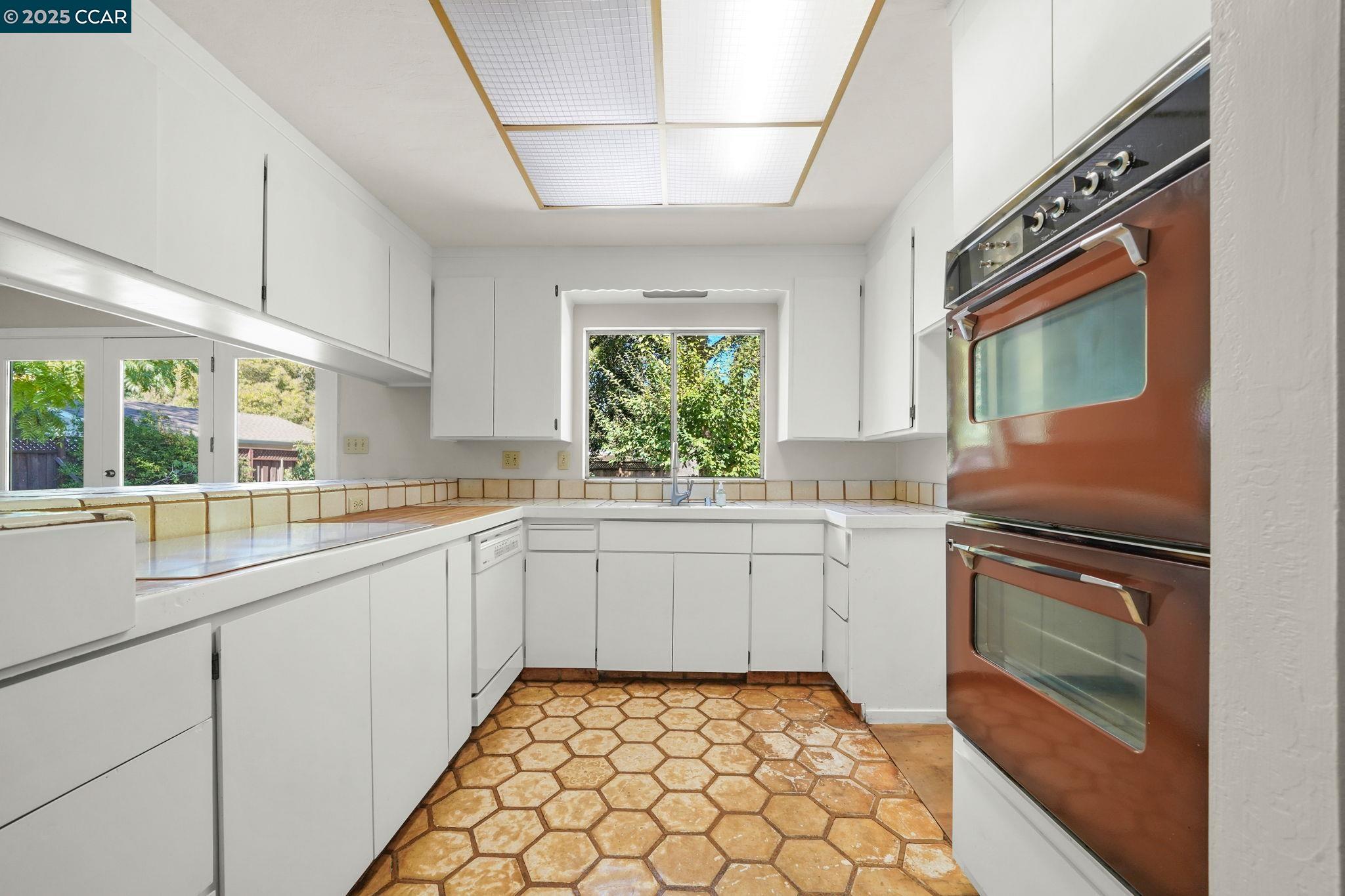 544 Verona Ave, Danville