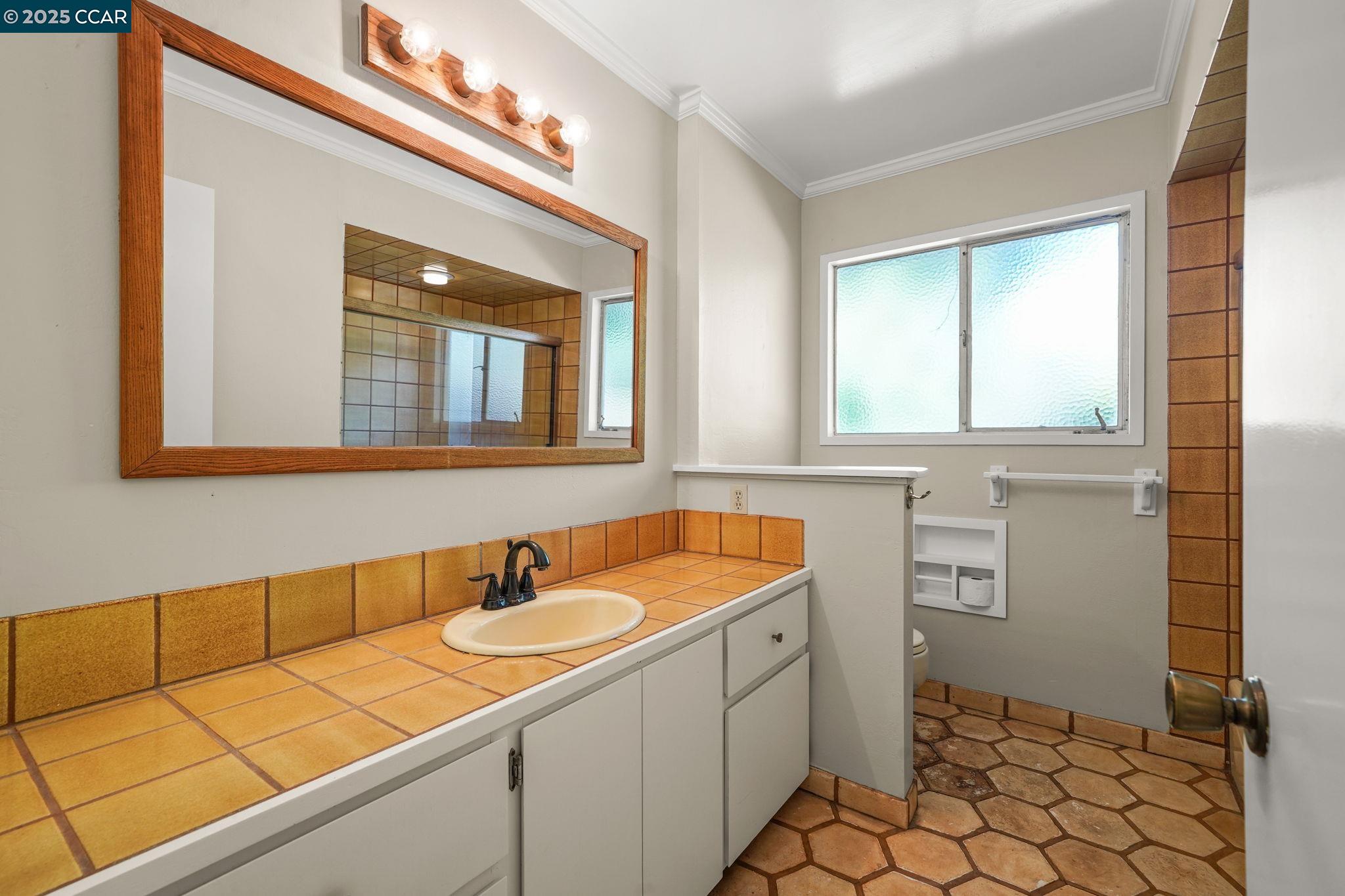 544 Verona Ave, Danville