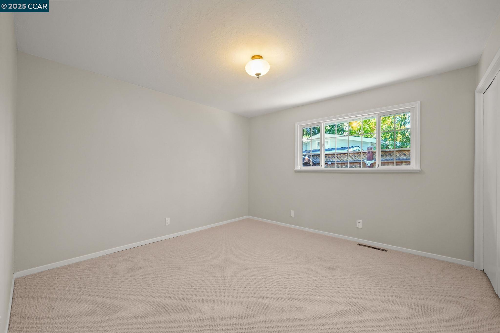 544 Verona Ave, Danville