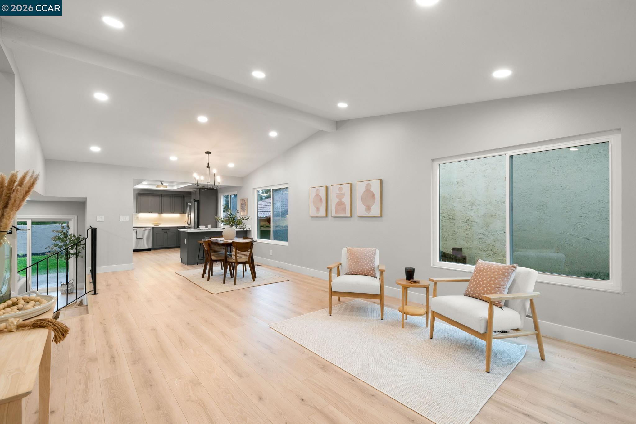 2824 Sombrero Circle