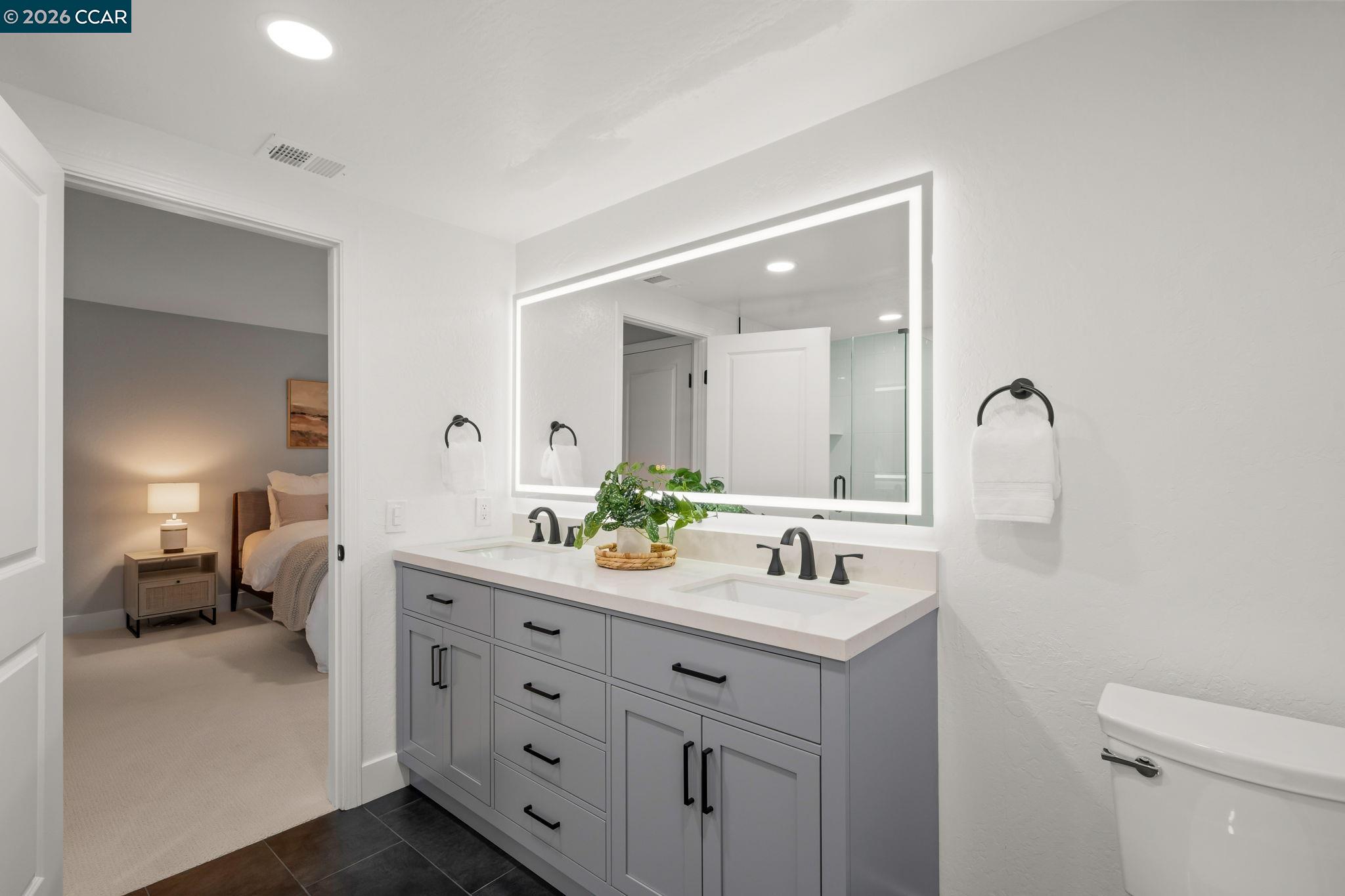 2824 Sombrero Circle