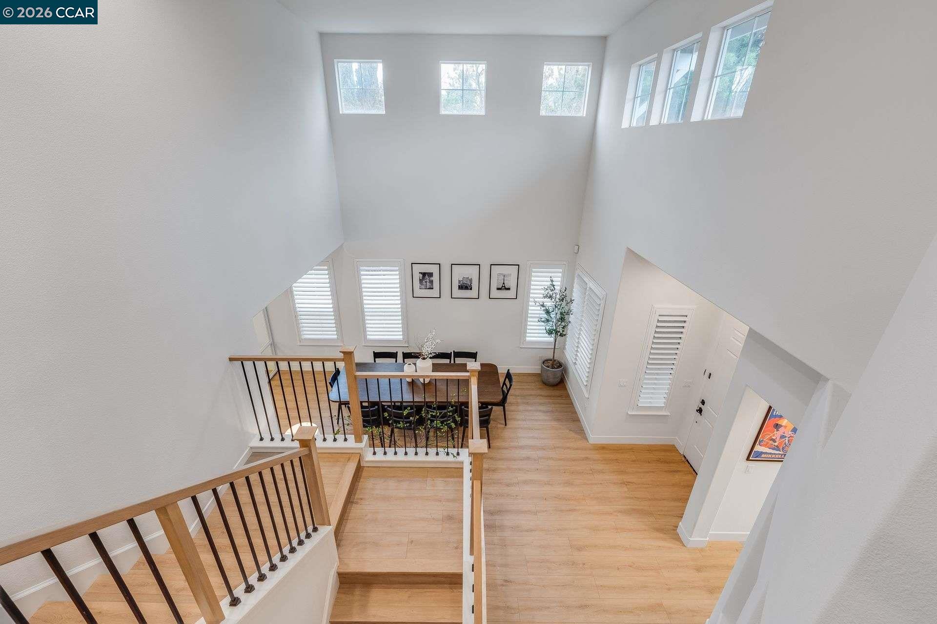 942 Monet Cir