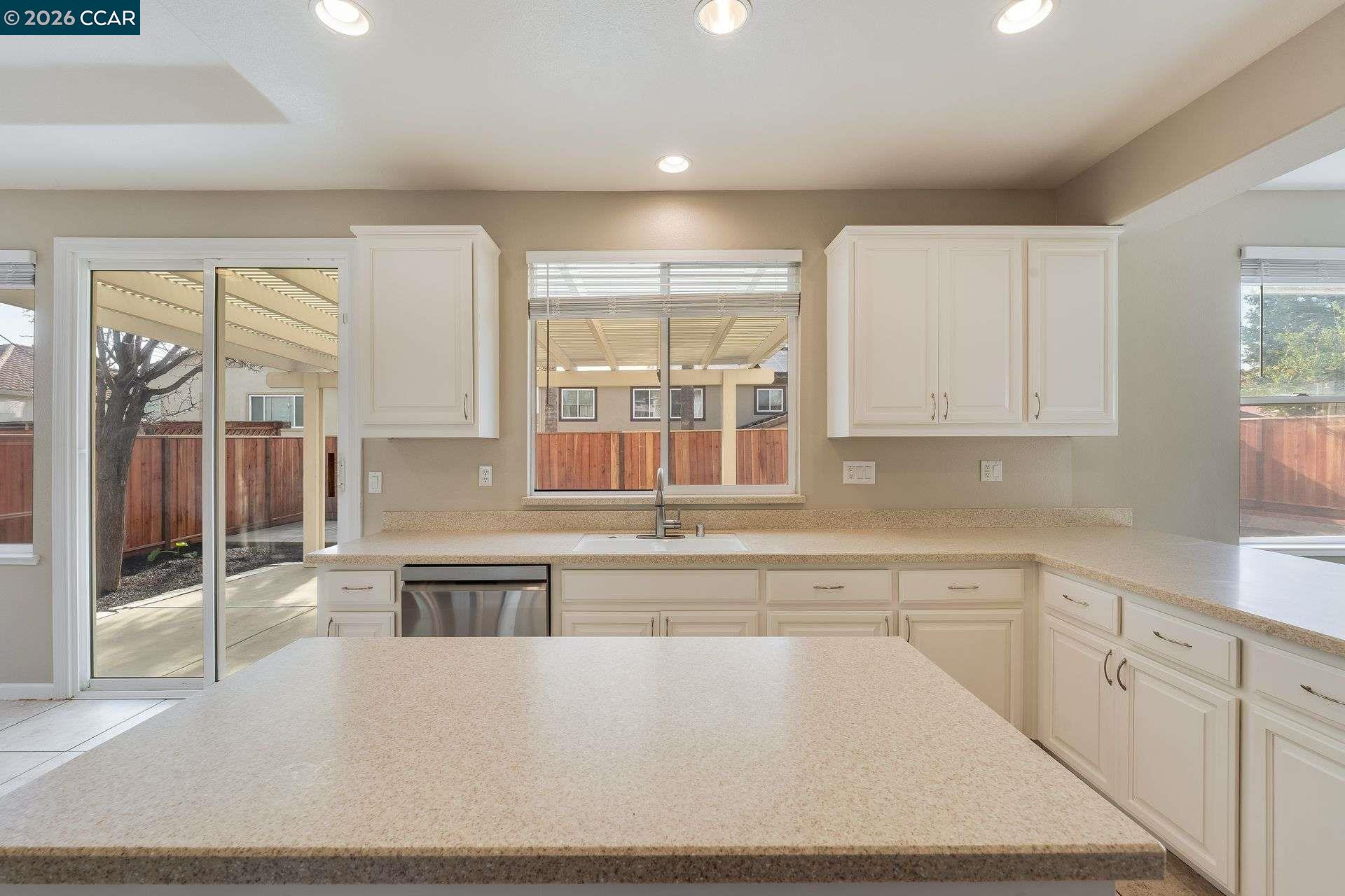 2500 Vallecito Way