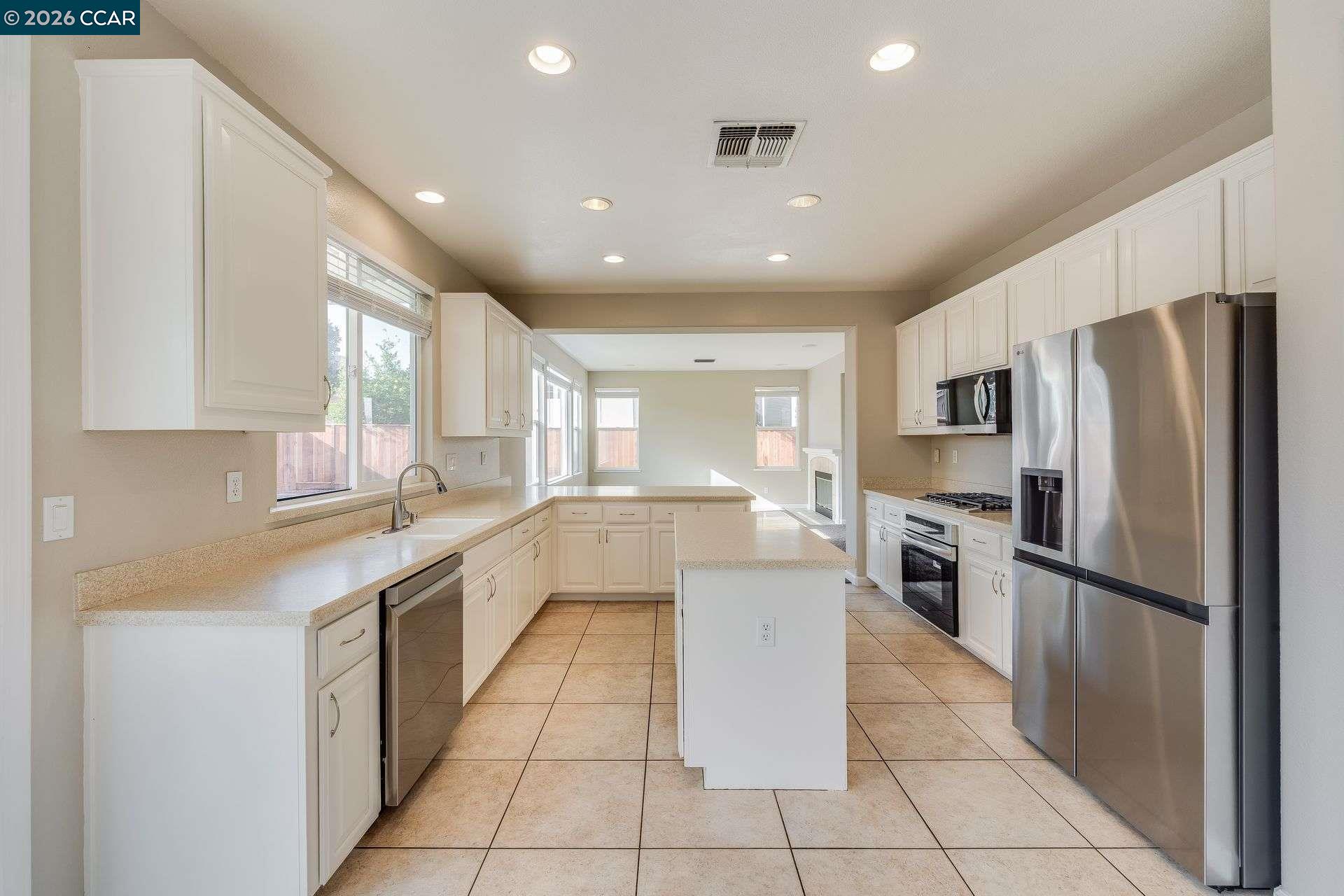 2500 Vallecito Way