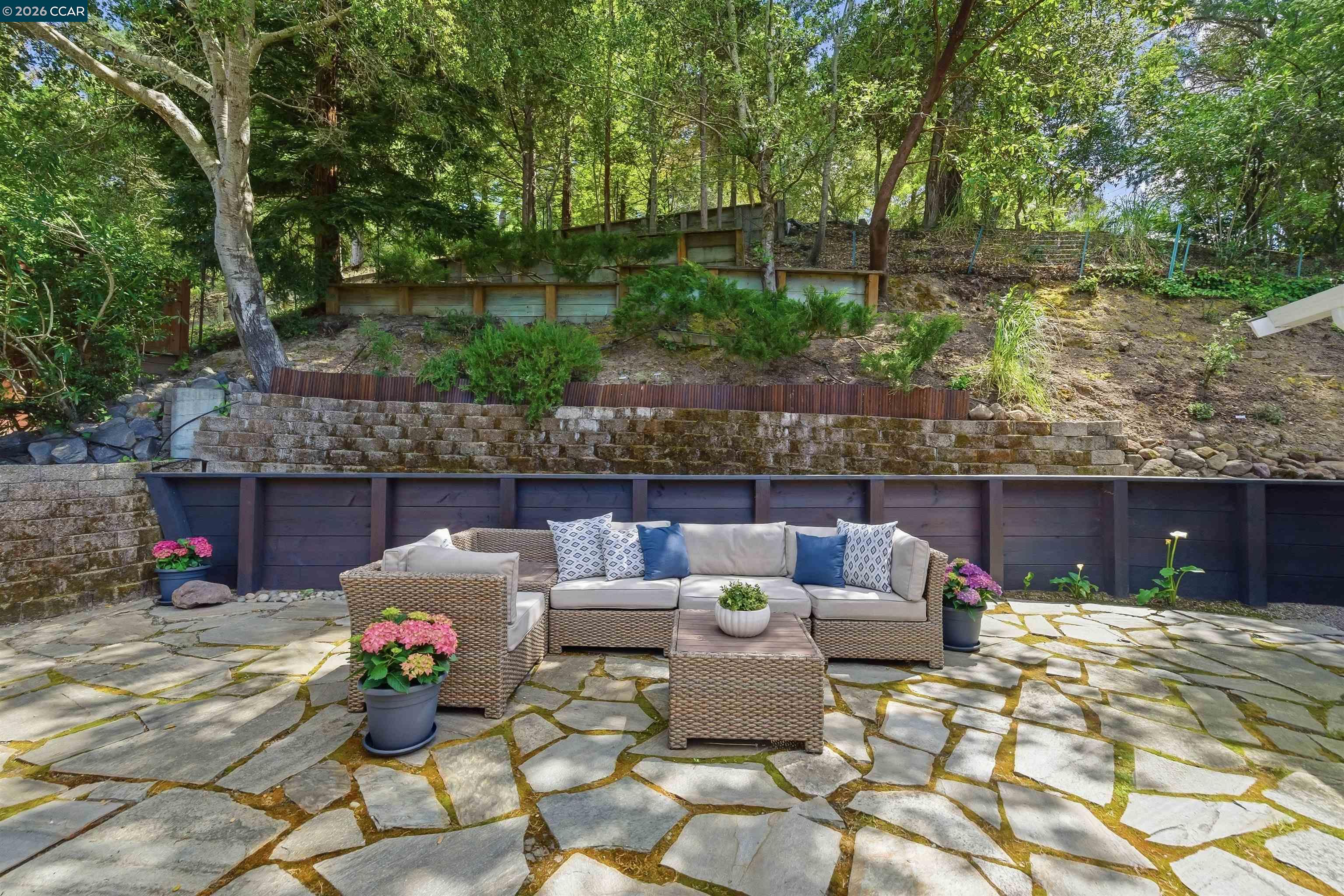 157 Shuey Dr