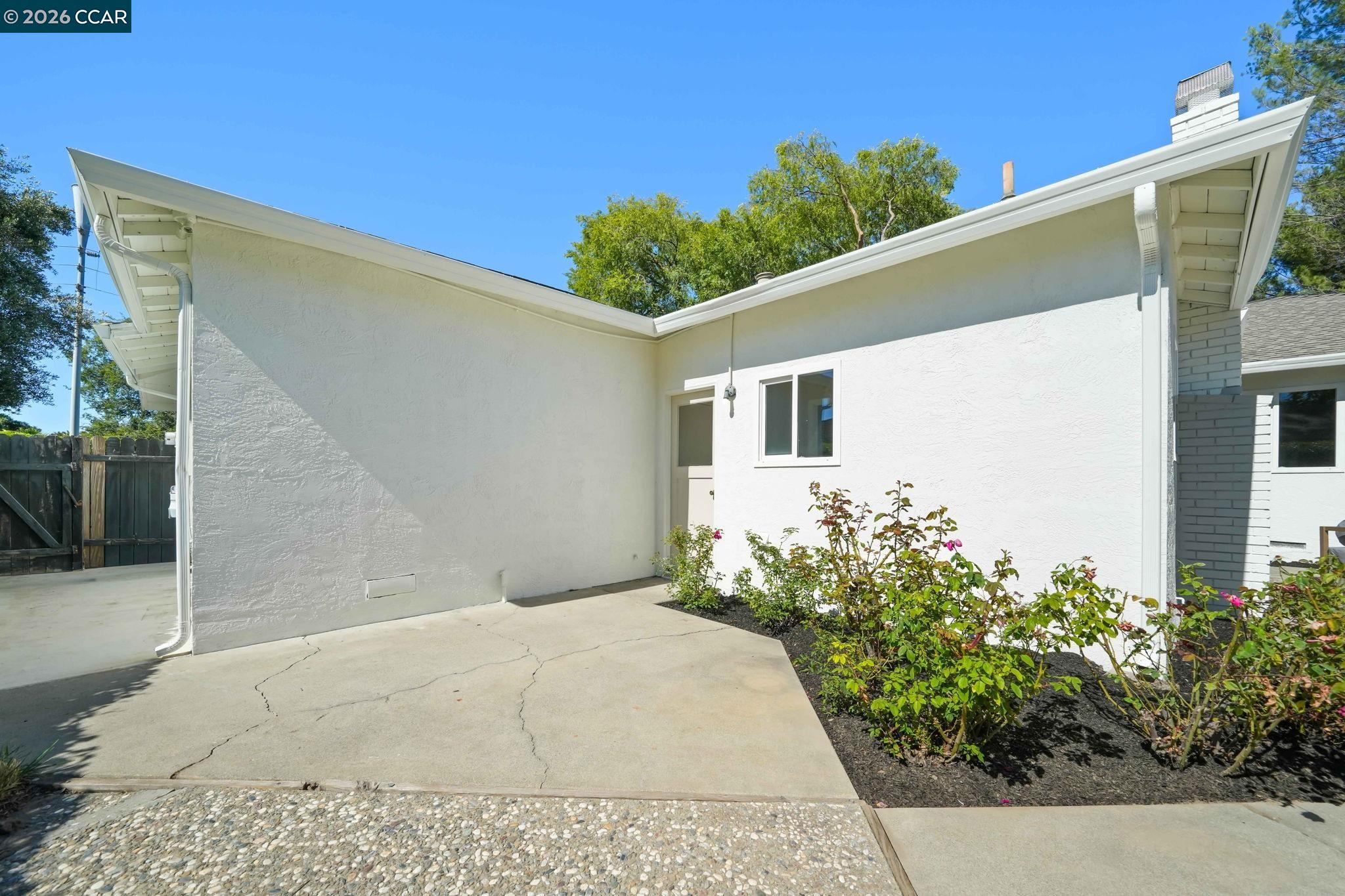 1517 Harlan Dr