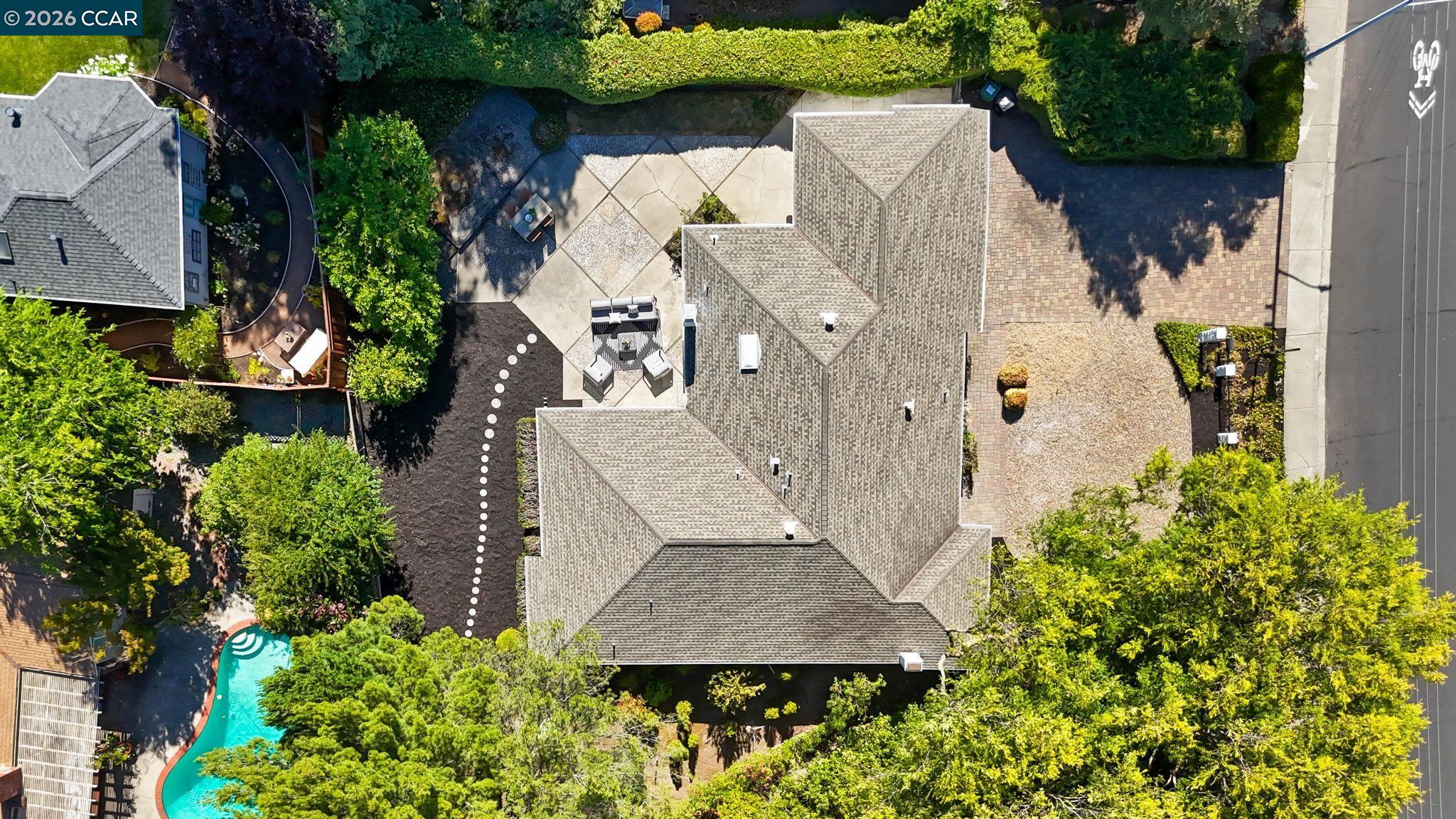 1517 Harlan Dr