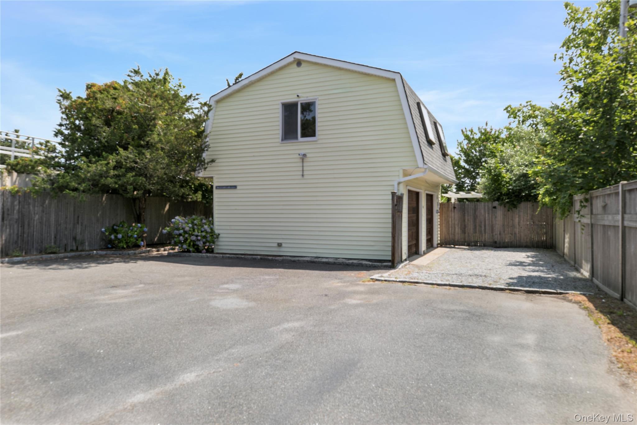 35 Gardners Lane