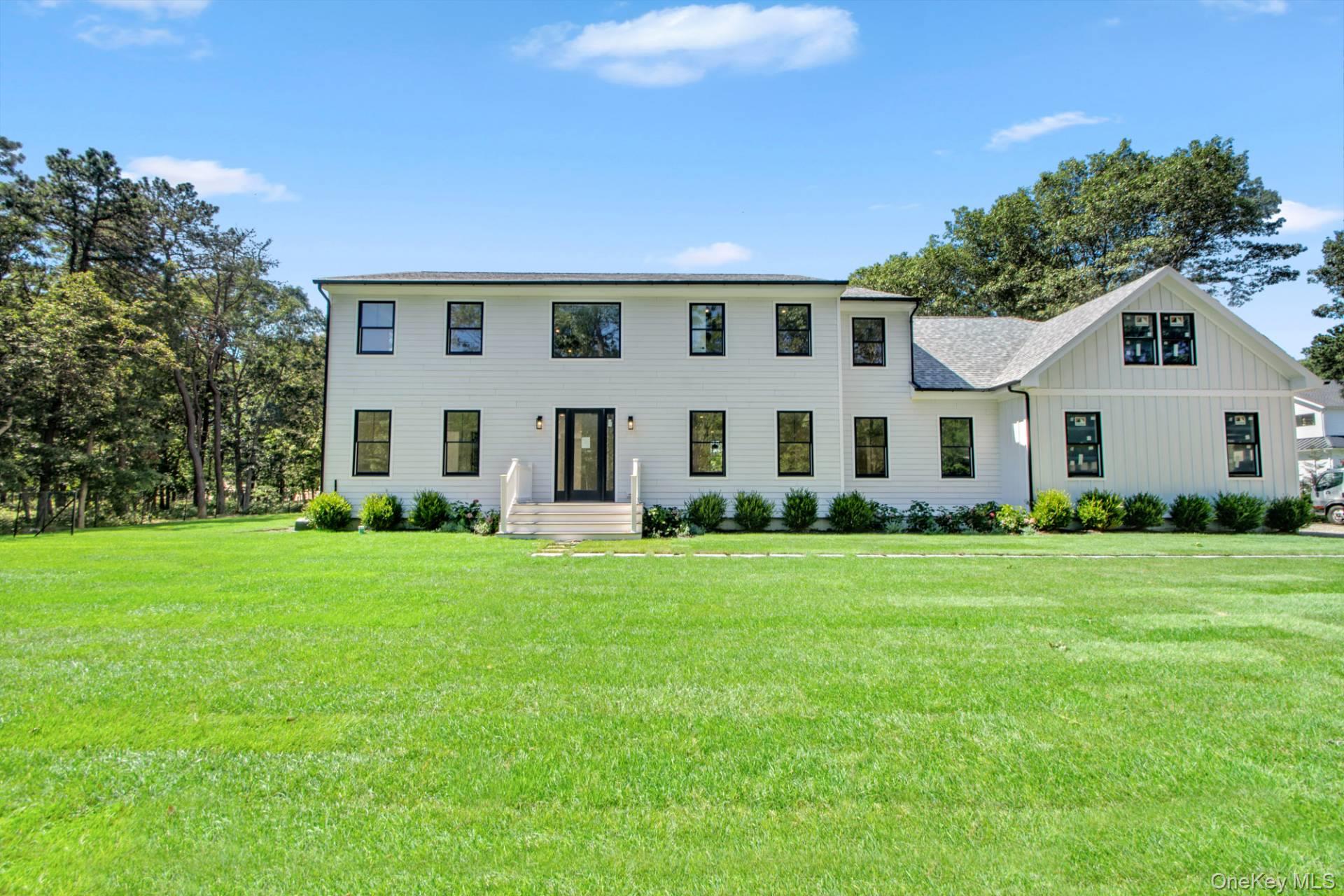 95 N Summit Boulevard