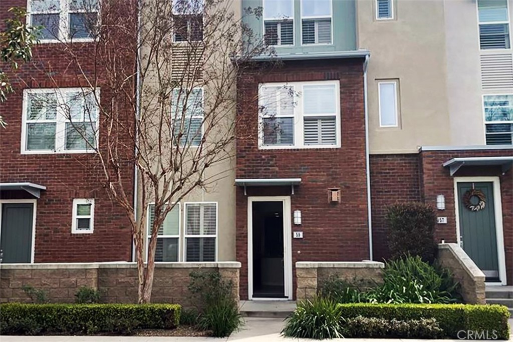 59 Brownstone Way