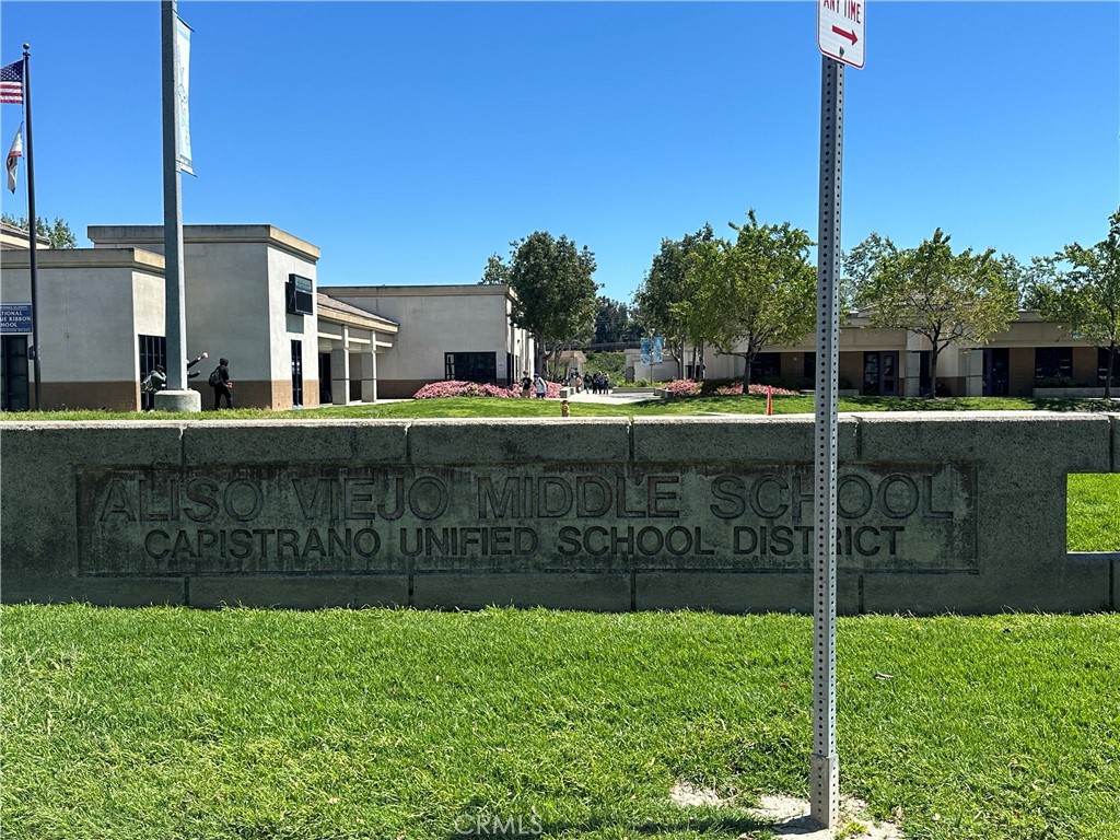 18 Santa Clara