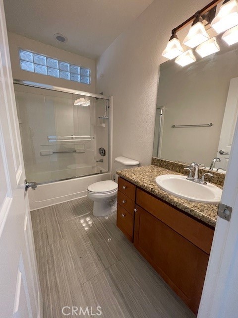 22681 Oakgrove 125