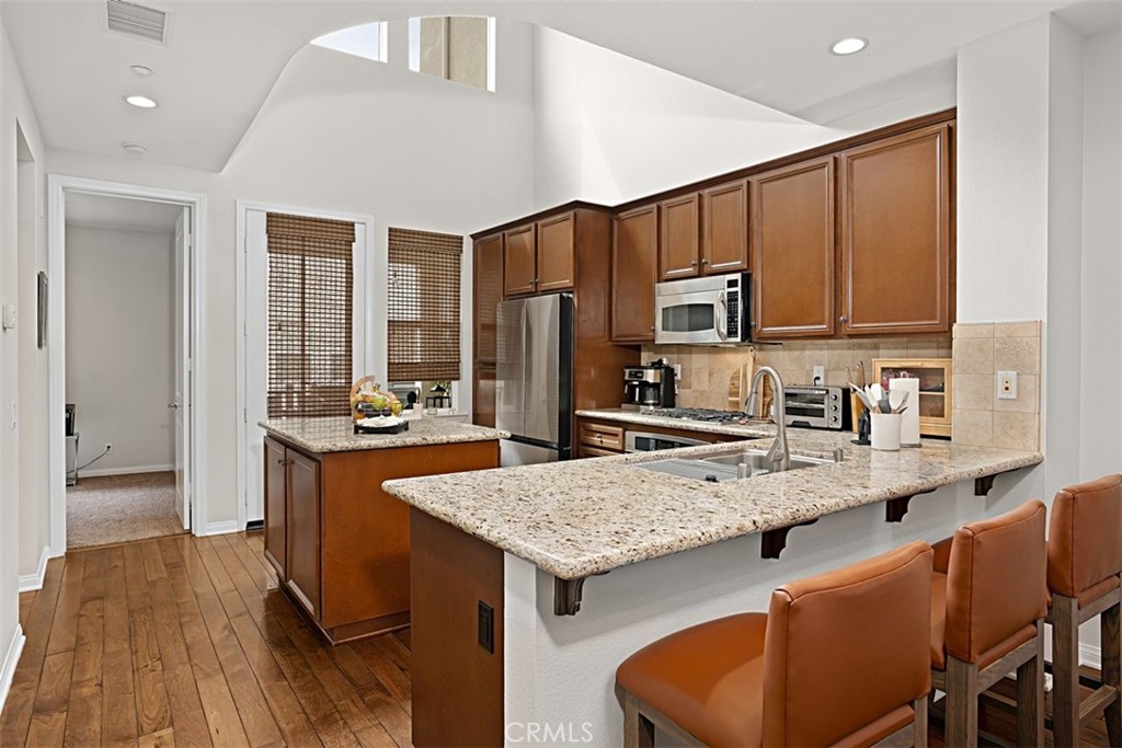 23 Brownstone Way