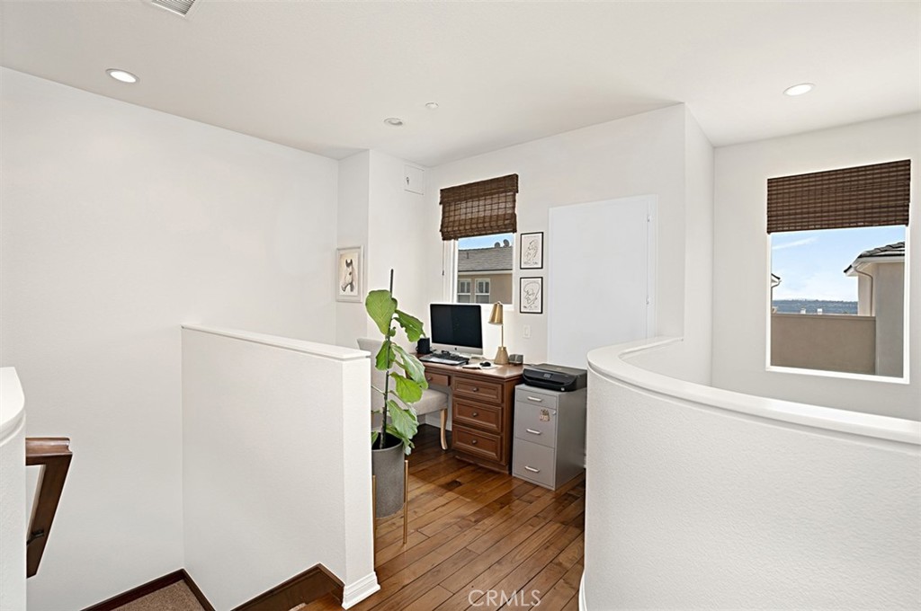 23 Brownstone Way