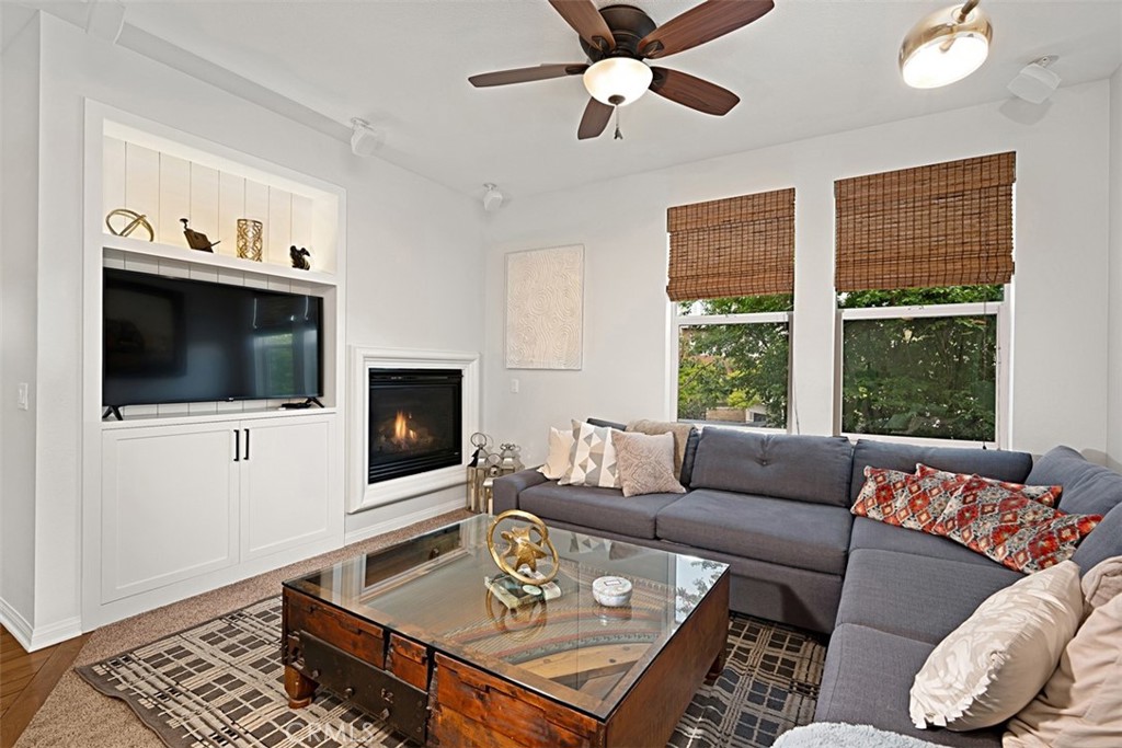 23 Brownstone Way