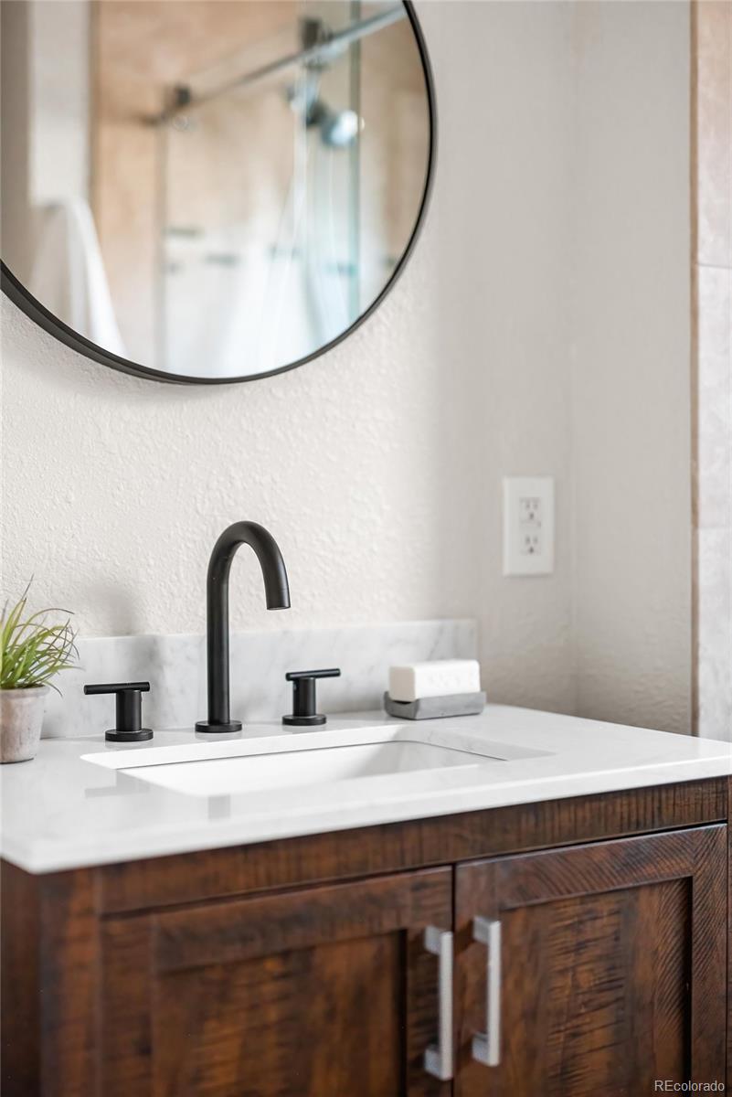 3160 S Pennsylvania Street