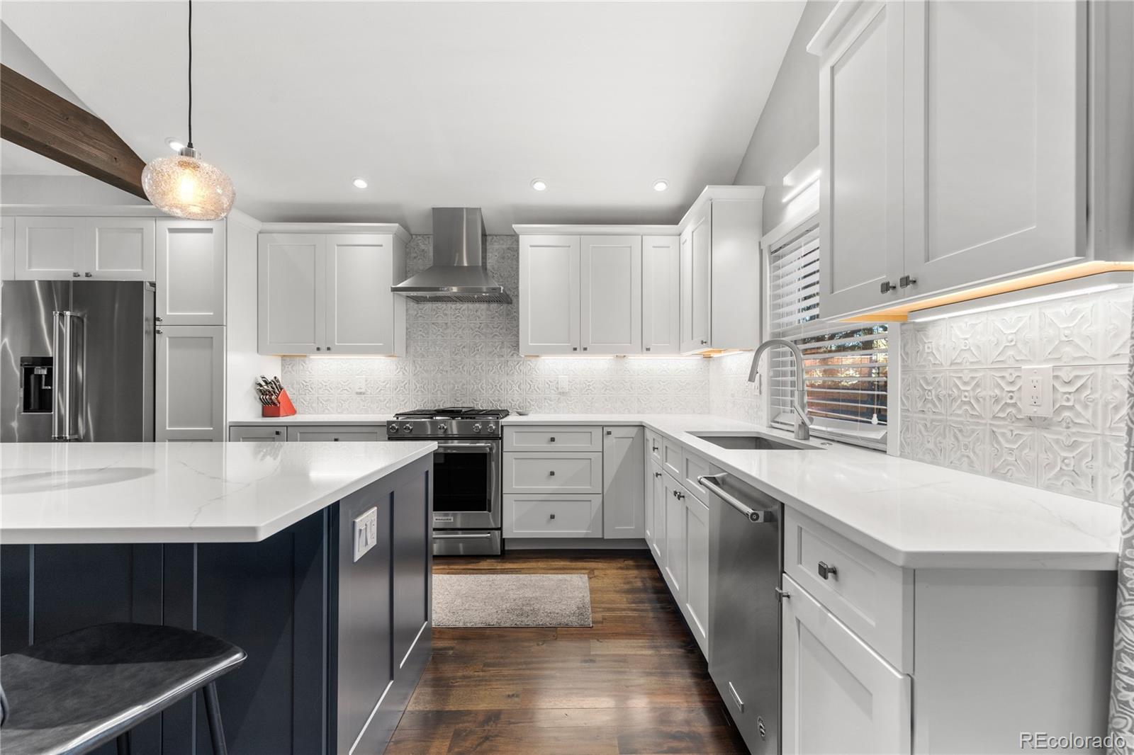 2579 W Long Circle