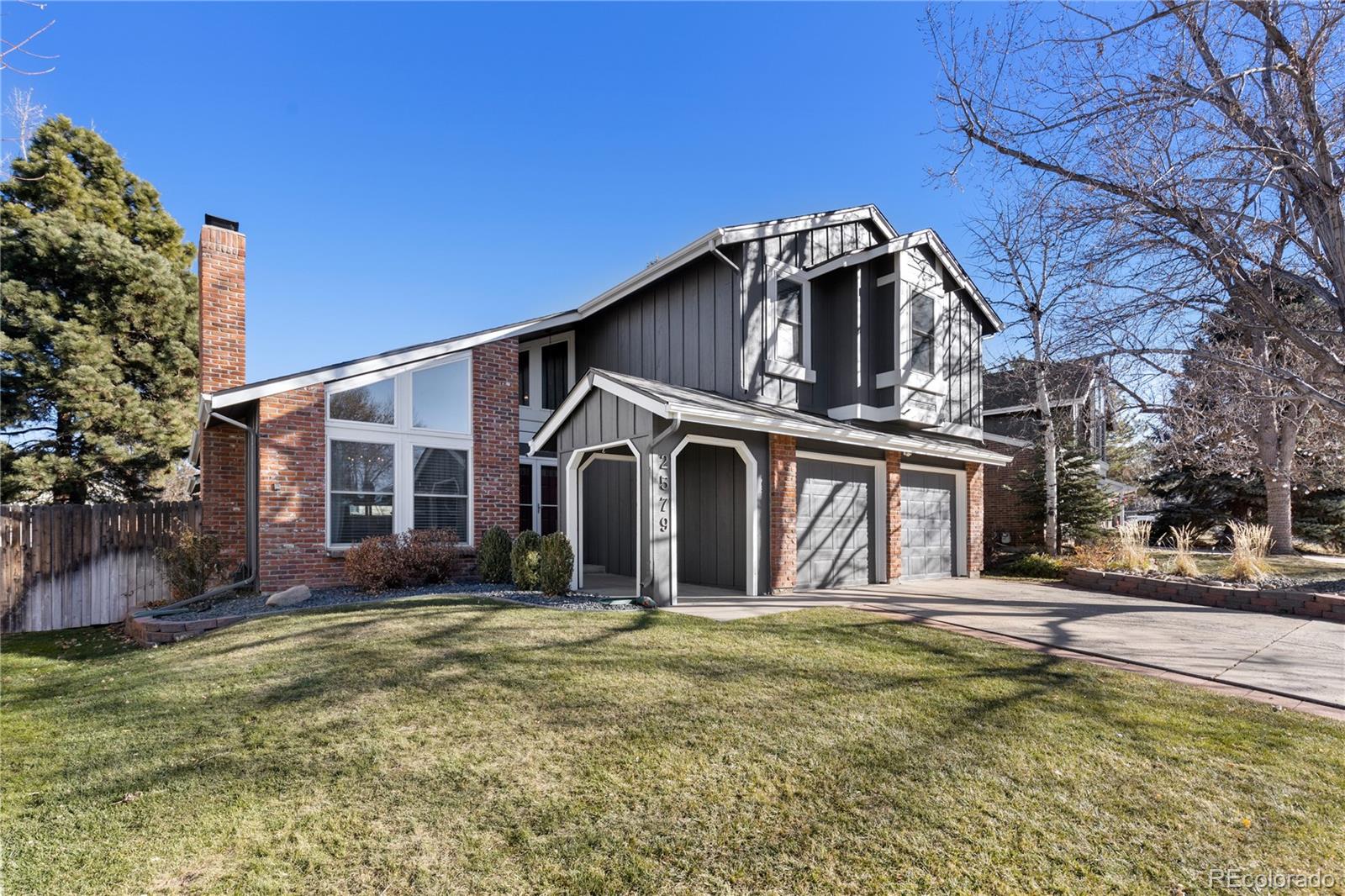 2579 W Long Circle