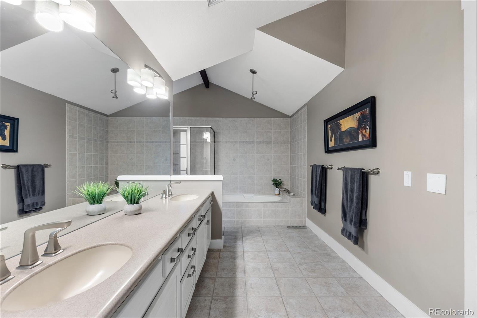 2579 W Long Circle
