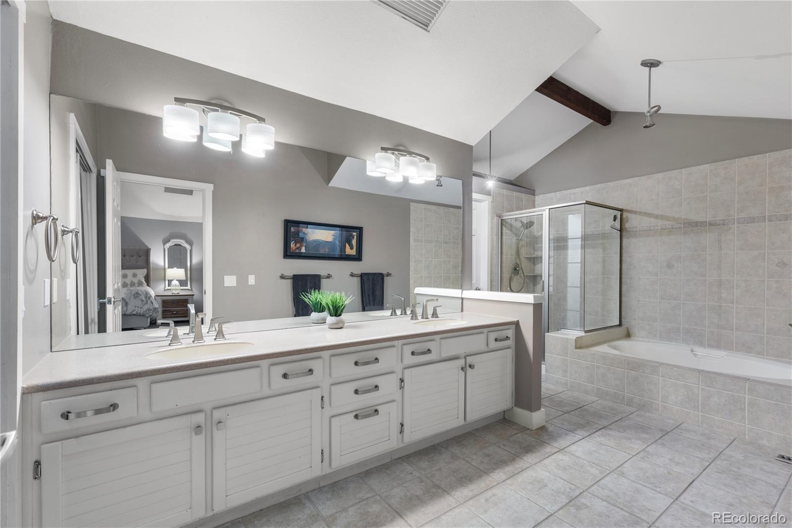 2579 W Long Circle