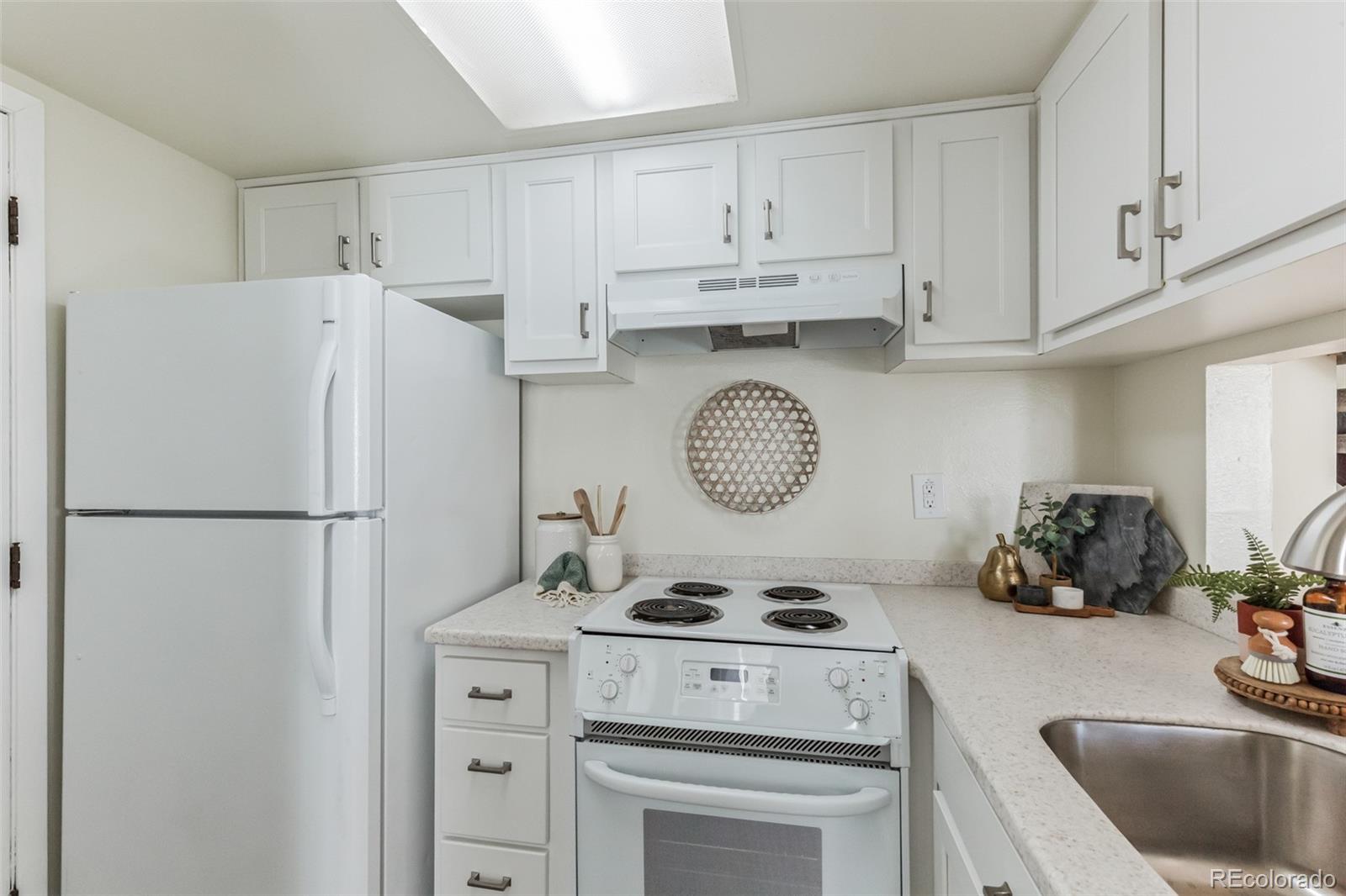 1250 S Monaco Parkway Unit: 86