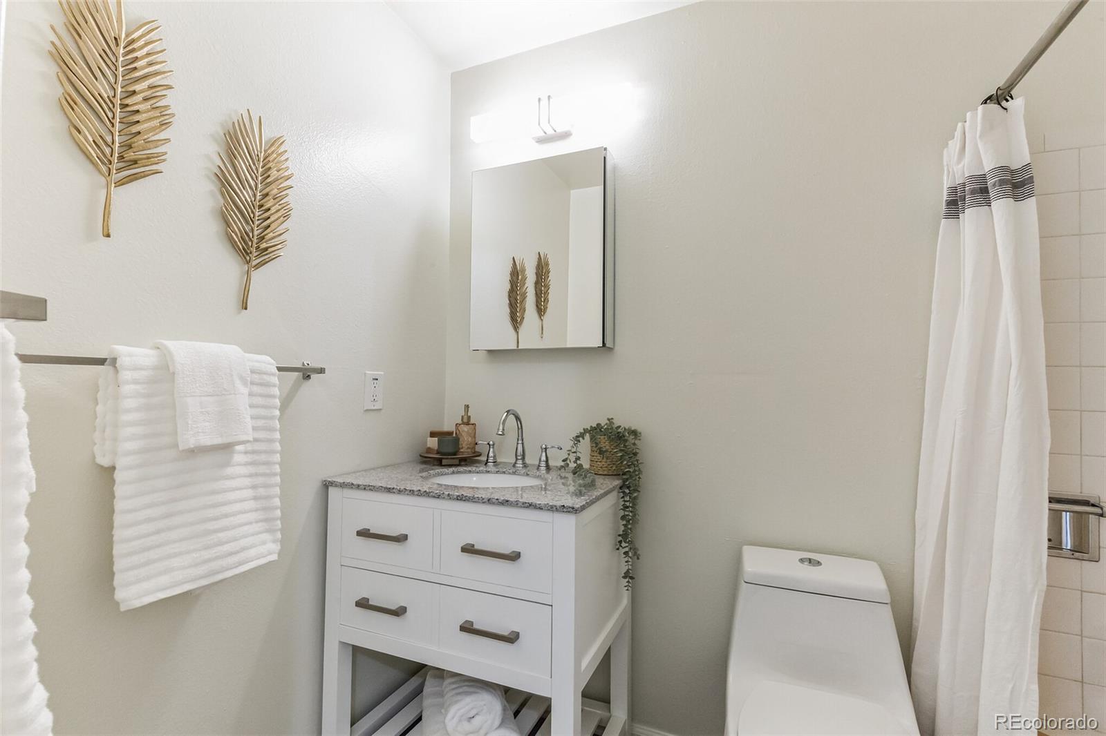 1250 S Monaco Parkway Unit: 86