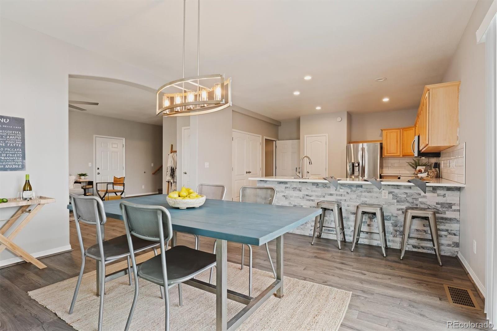 16516 W 14th Place
