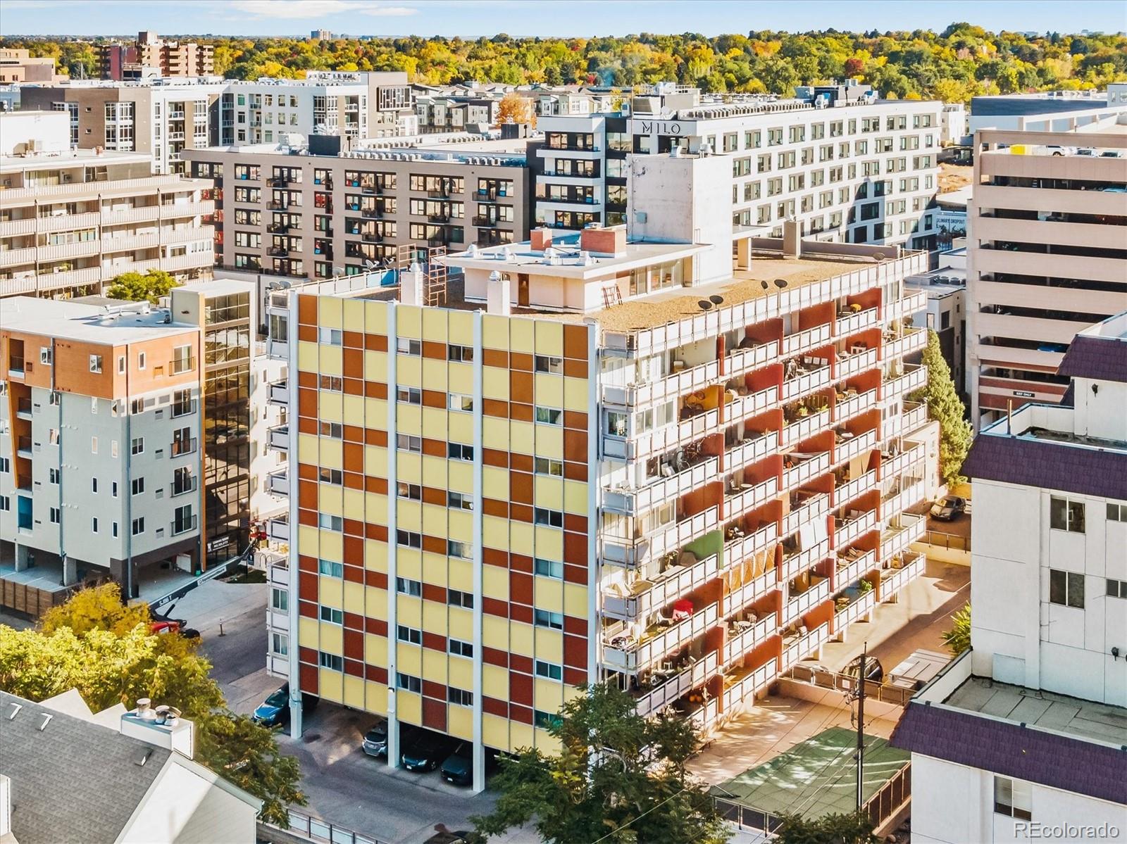 1121 Albion Street Unit: 504