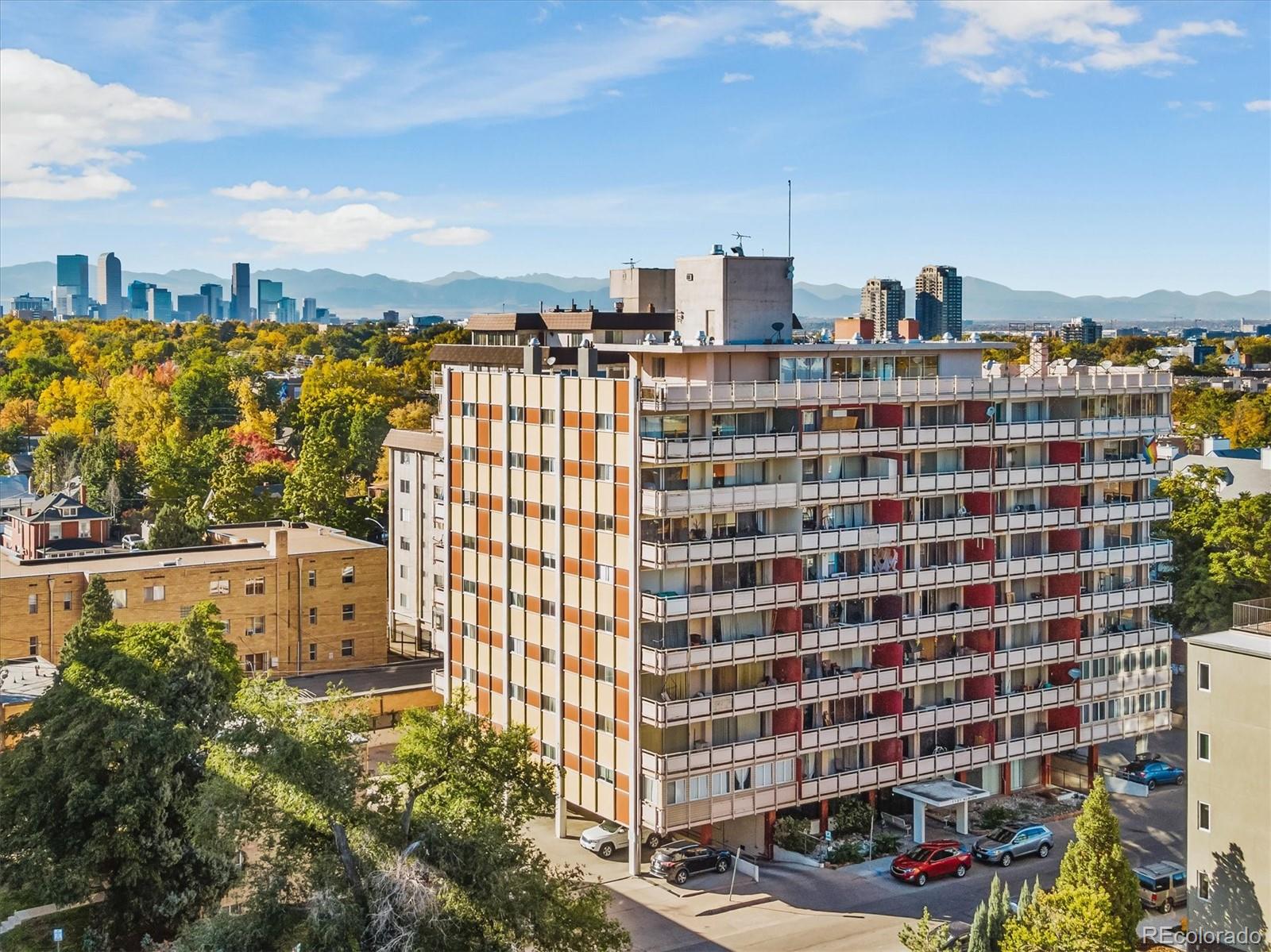 1121 Albion Street Unit: 504