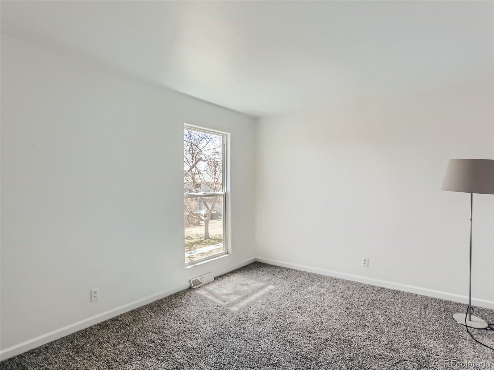 1250 S Monaco Parkway S Unit: 14