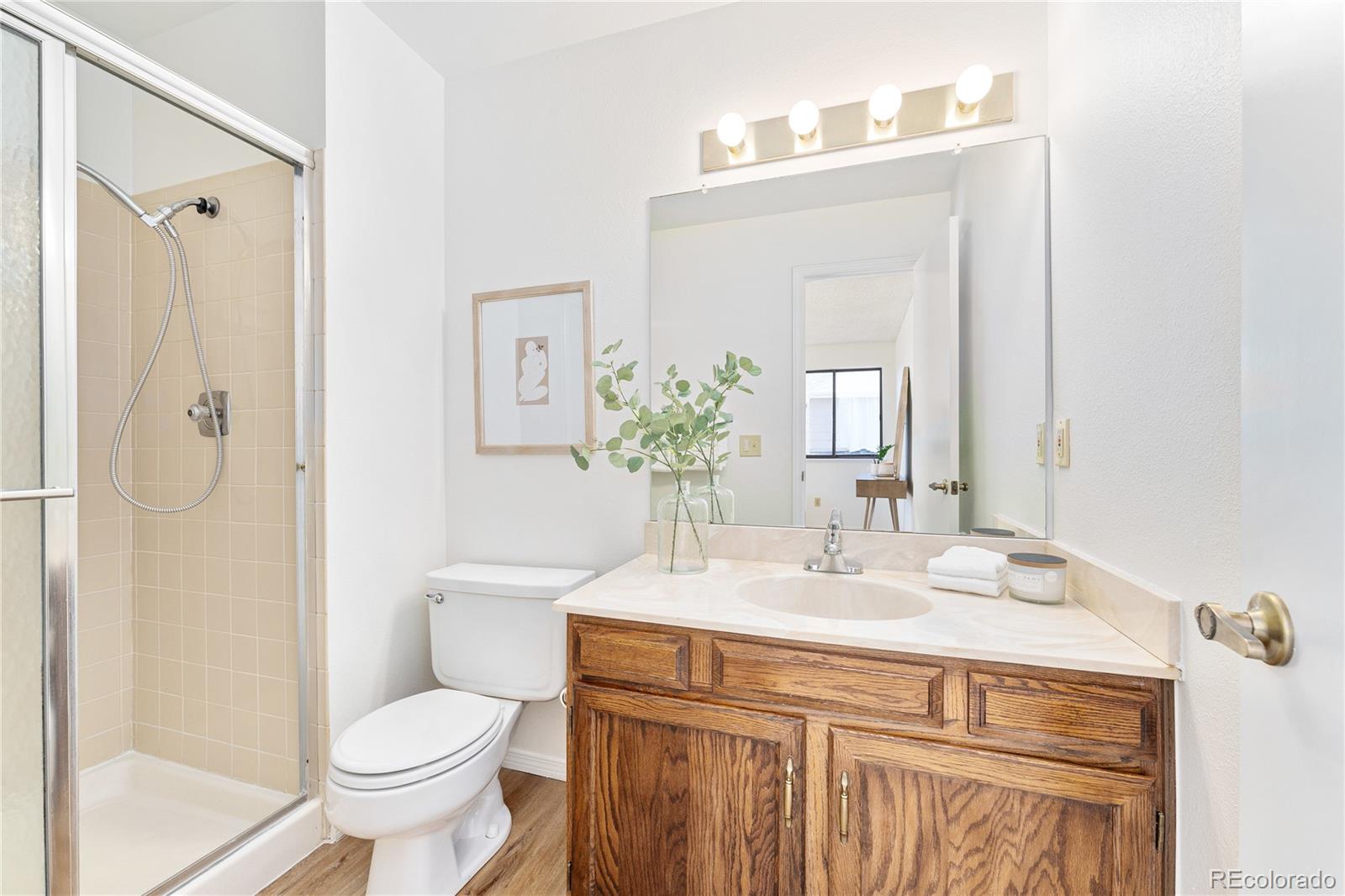 1019 W Peakview Circle